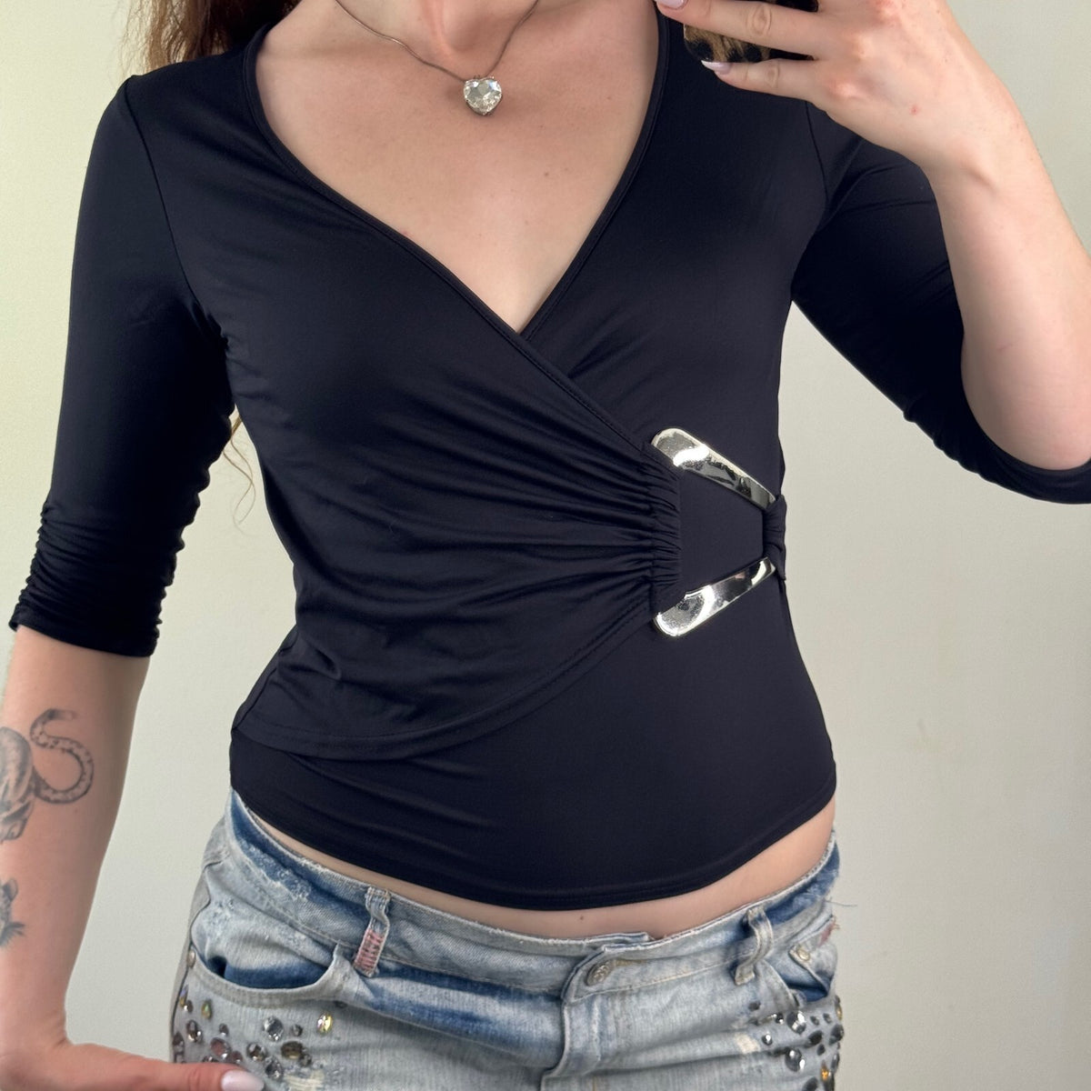 Y2K vintage 3/4 sleeve top slinky buckle ruched deep v neck fitted black stretch
