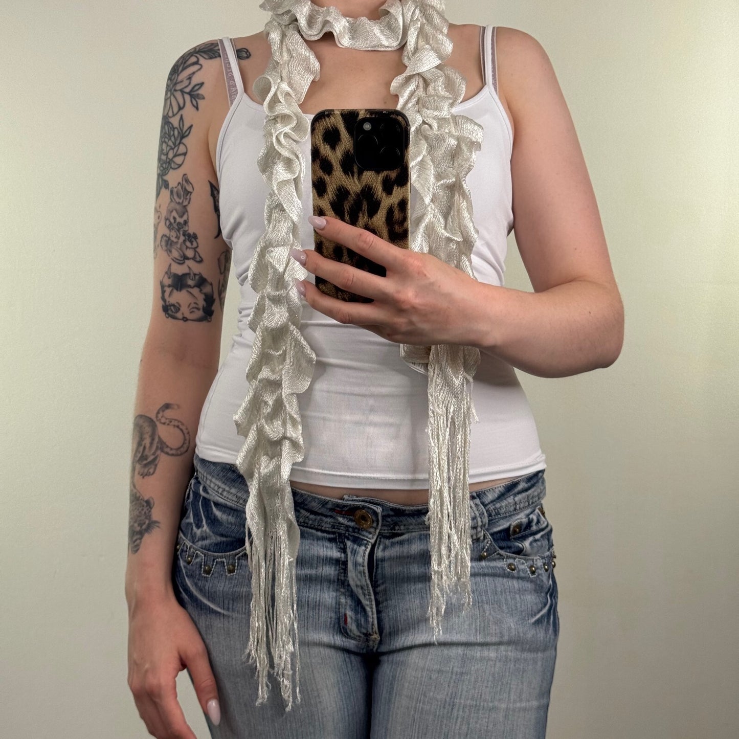 Y2K vintage scarf sparkly knit frilly fringe silver ruffle