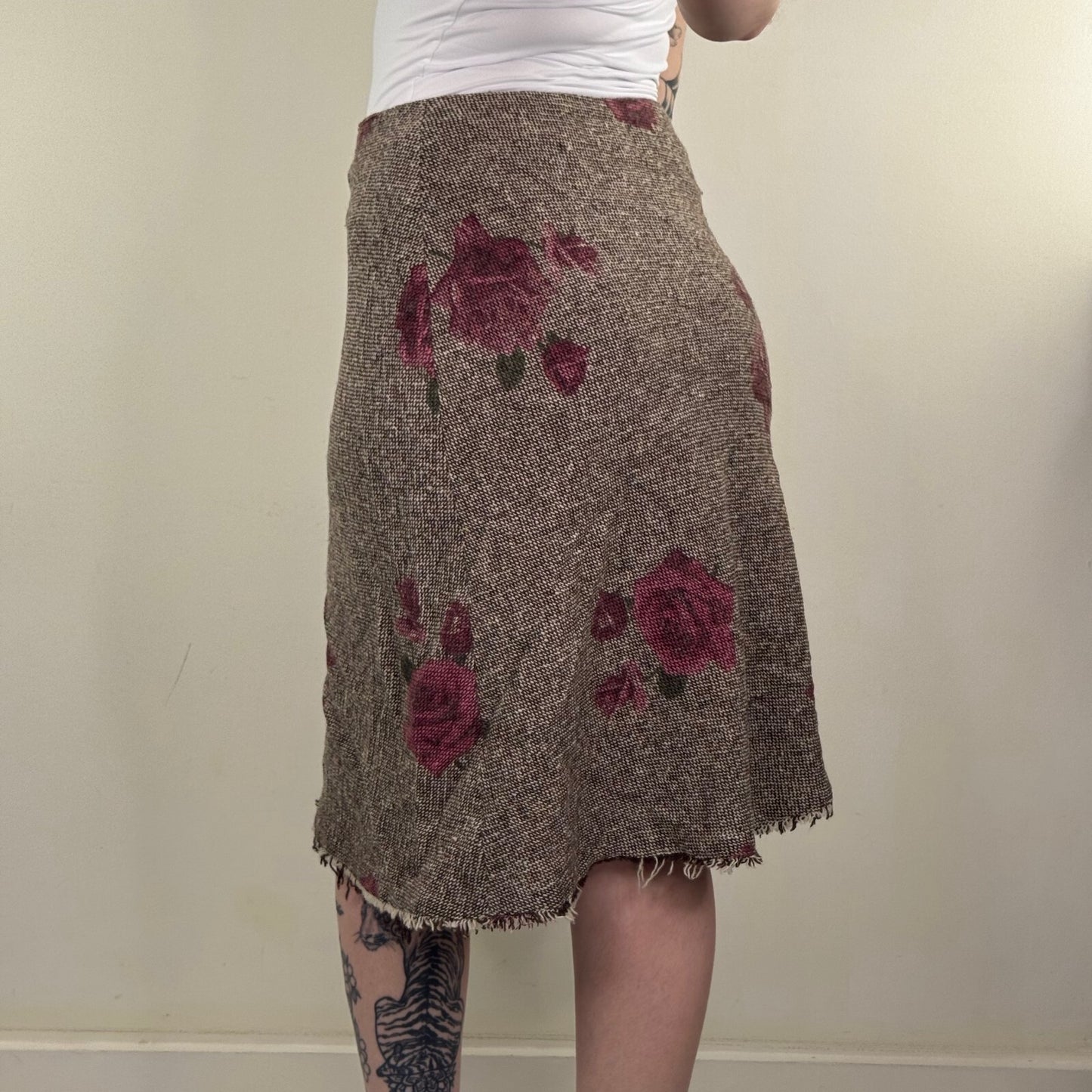 Y2K vintage midi skirt wool blend midi knee length fraying hem rose floral print