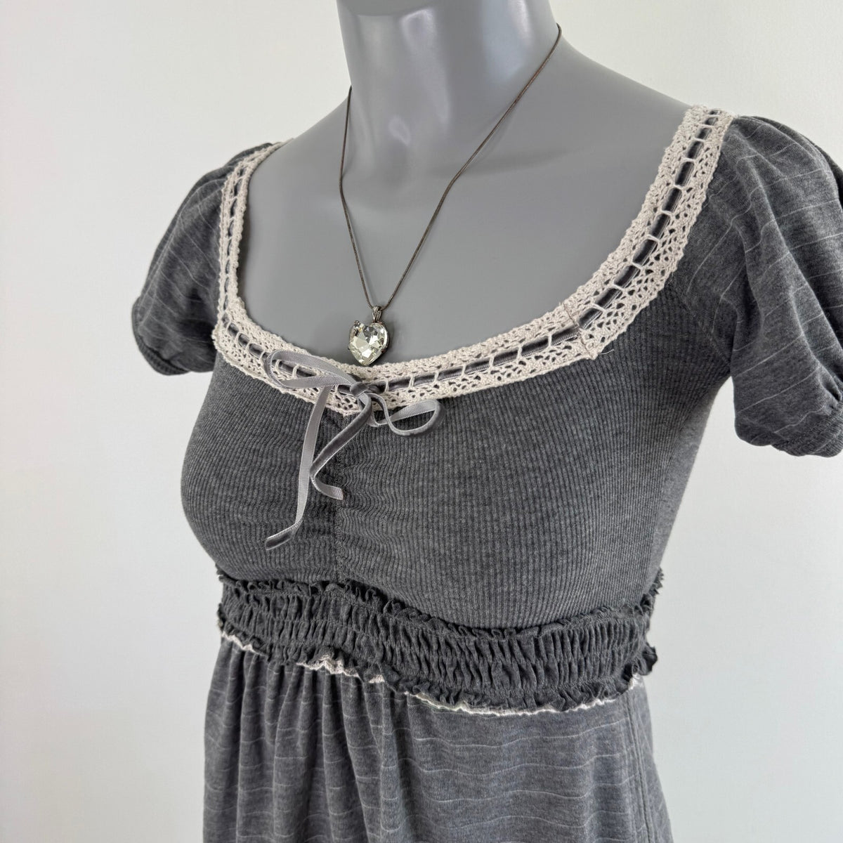 Y2K vintage mini dress coquette stripe a line puff sleeve short bow ruched grey