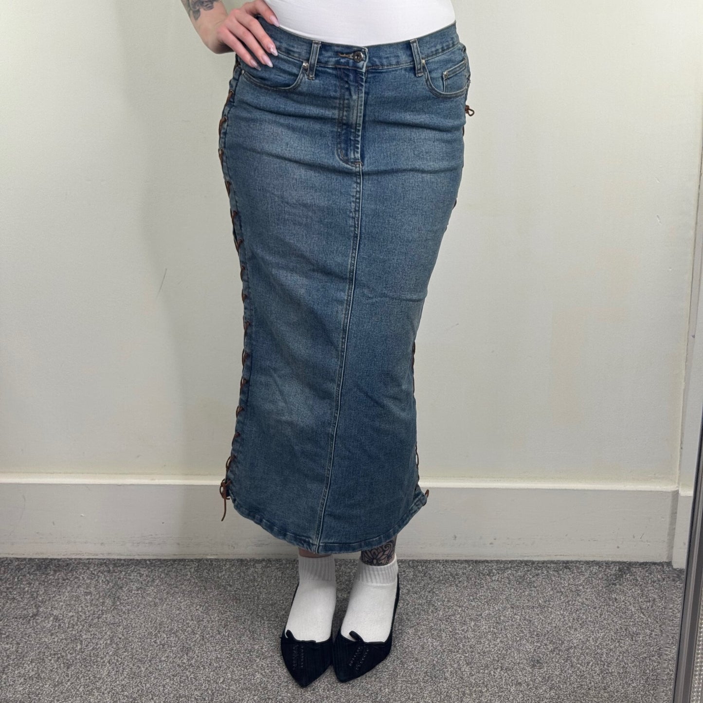 Y2K vintage denim maxi skirt lace up sides stretchy faded mid blue wash fitted