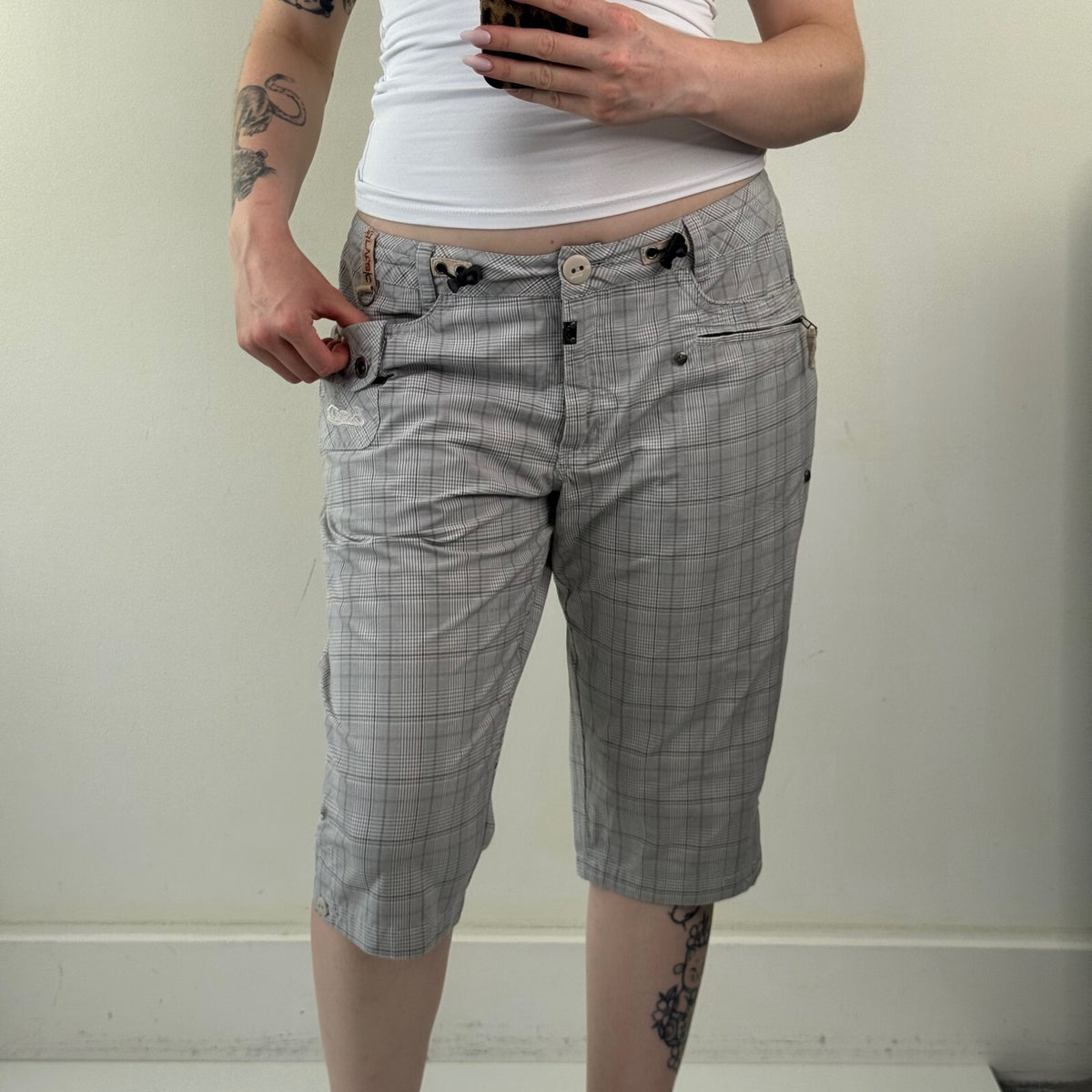 Y2K vintage capri trousers cropped tartan check print mid rise cargo toggles