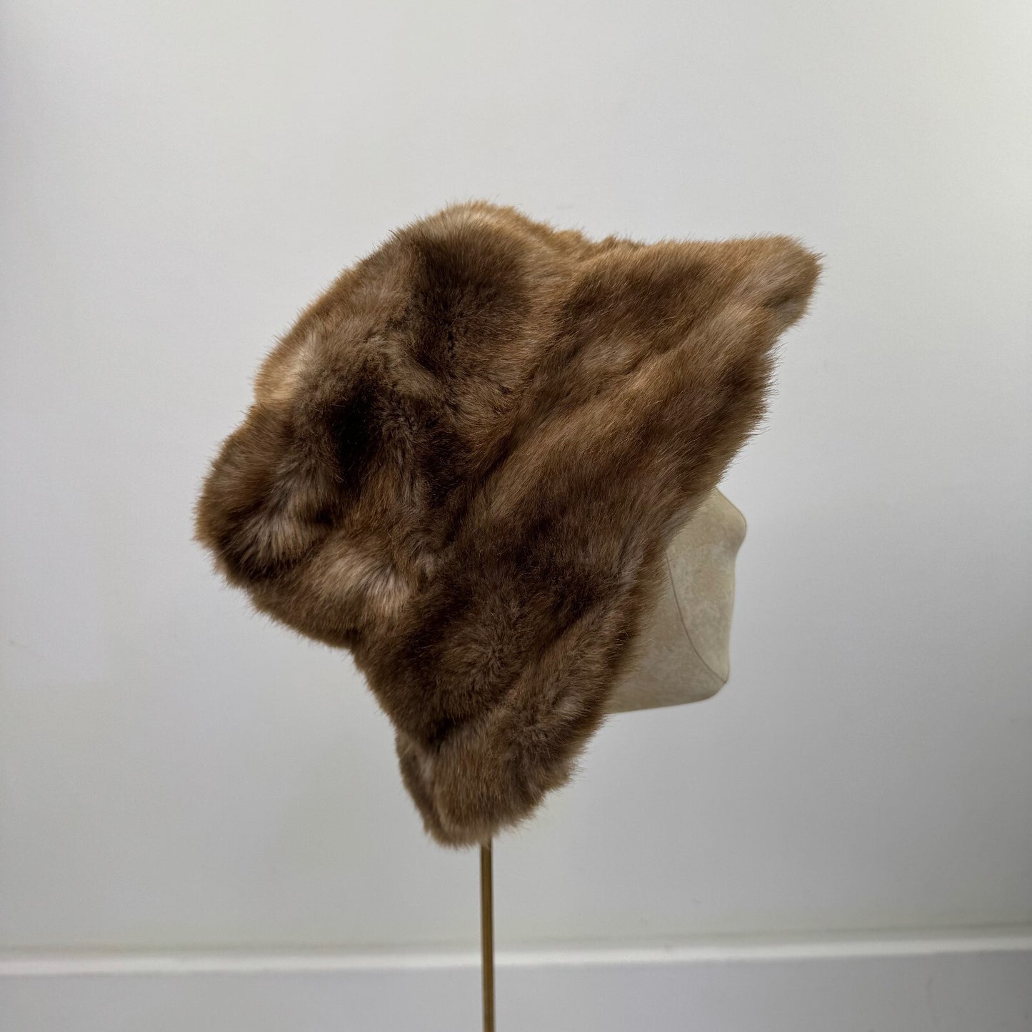 Y2K vintage faux fur hat bucket winter brown two tone fluffy unisex