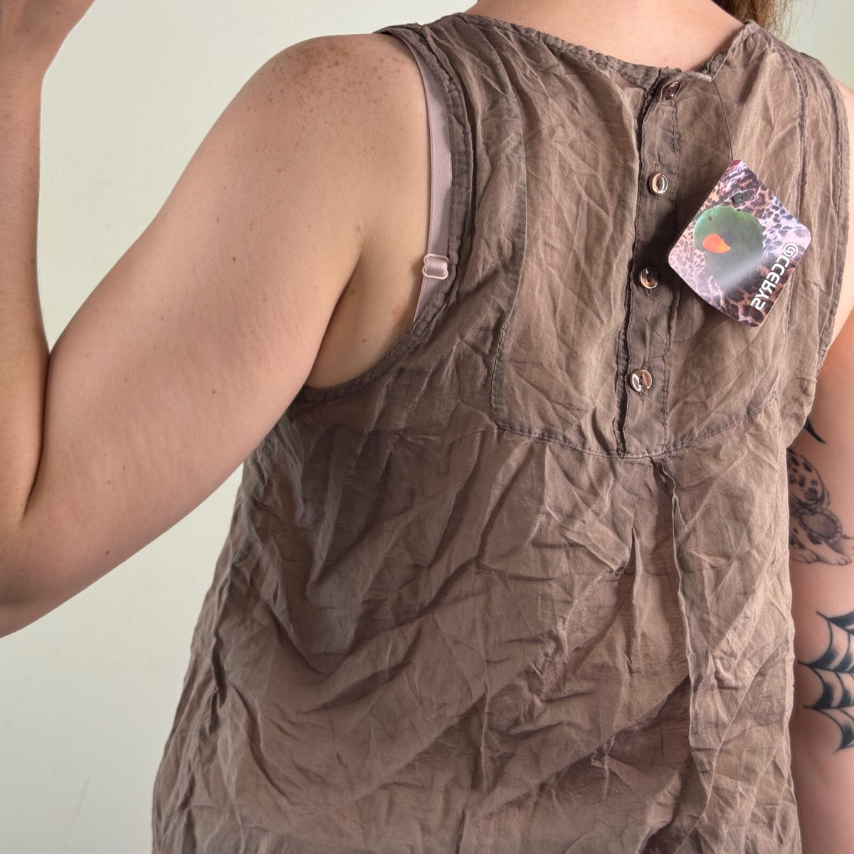 Vintage 100% linen tank top square neck ruffle button up sleeveless blouse