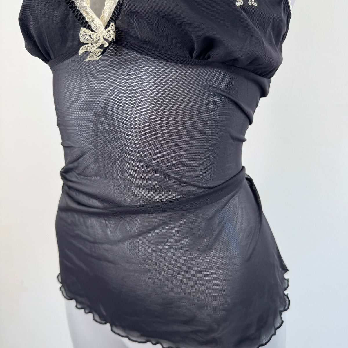 Y2K vintage cami top mesh snowflake sequin lace trim bow sheer winter christmas