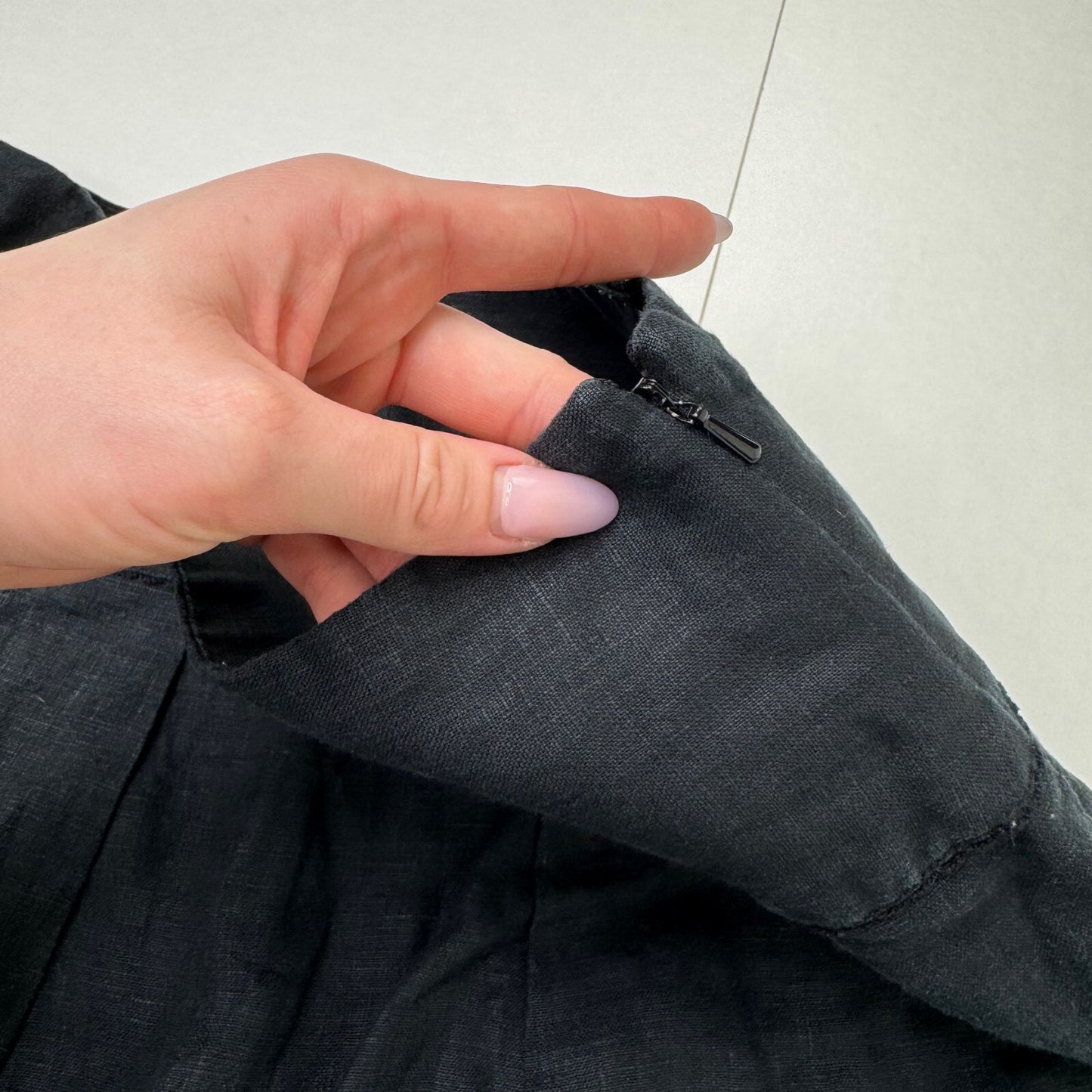 Y2K vintage 100% linen midi skirt a line above knee length black