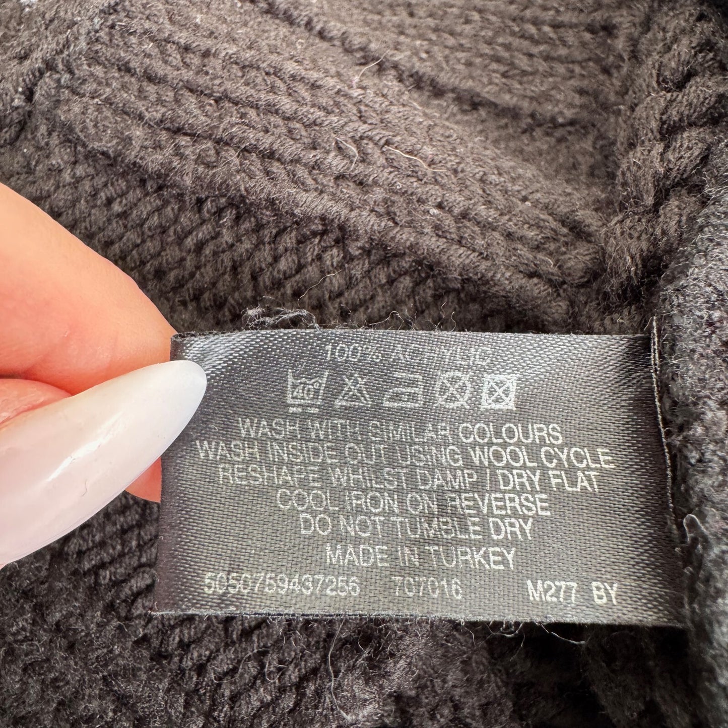 Y2K vintage Bay cardigan crop v neck chunky cable knit square button up black