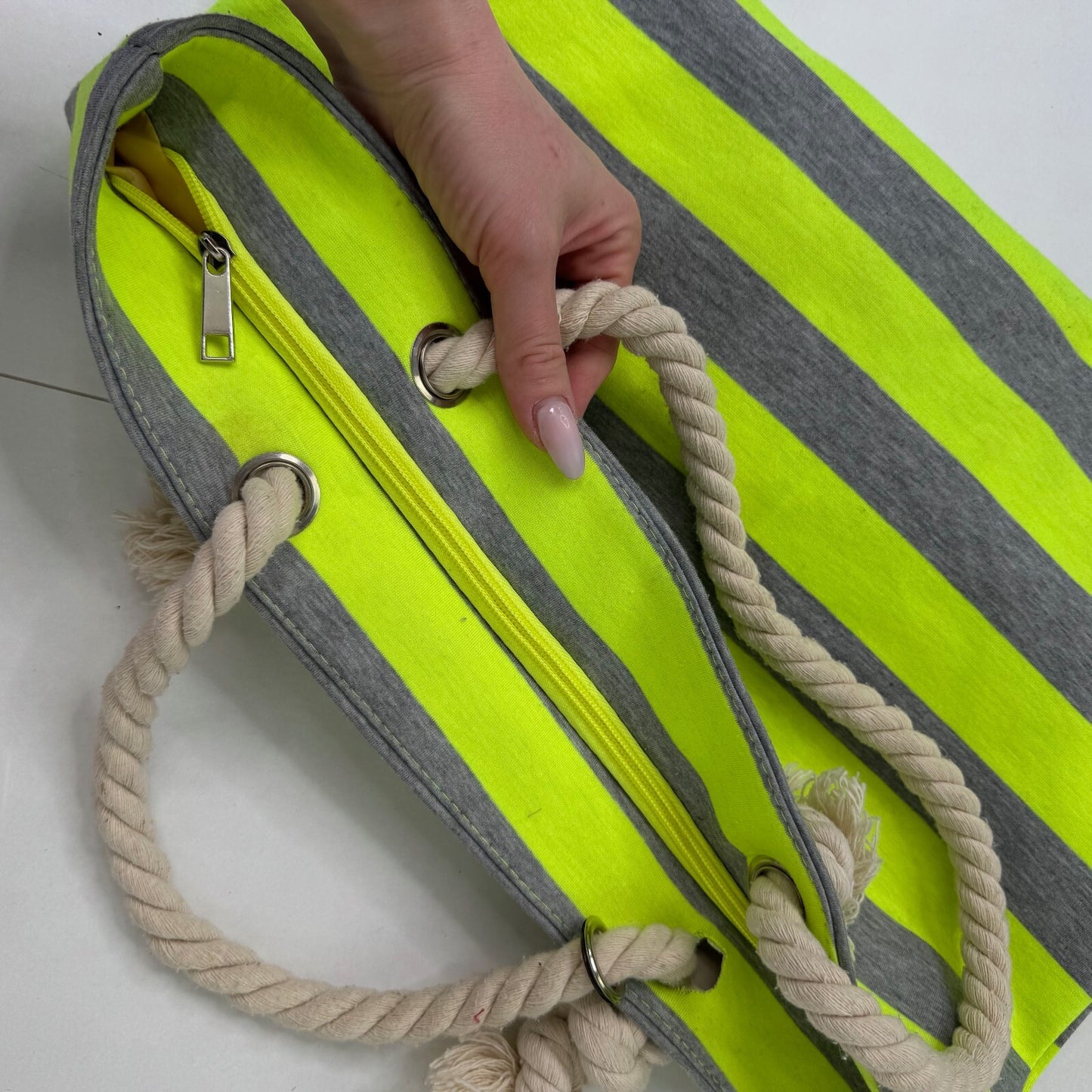 Vintage shoulder bag large tote neon grey yellow stripe beach 2010s braided rope