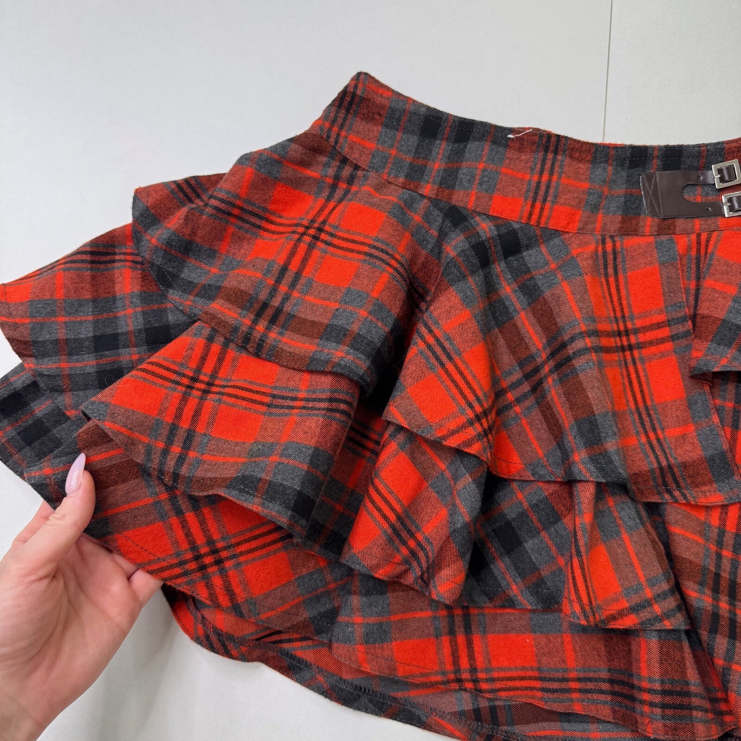 Y2K vintage mini skirt tartan frilly layered faux leather buckle grey orange