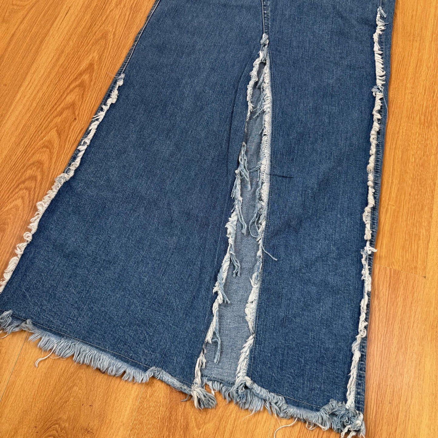 Y2K vintage denim maxi skirt a line fraying hem mid blue wash high slit long