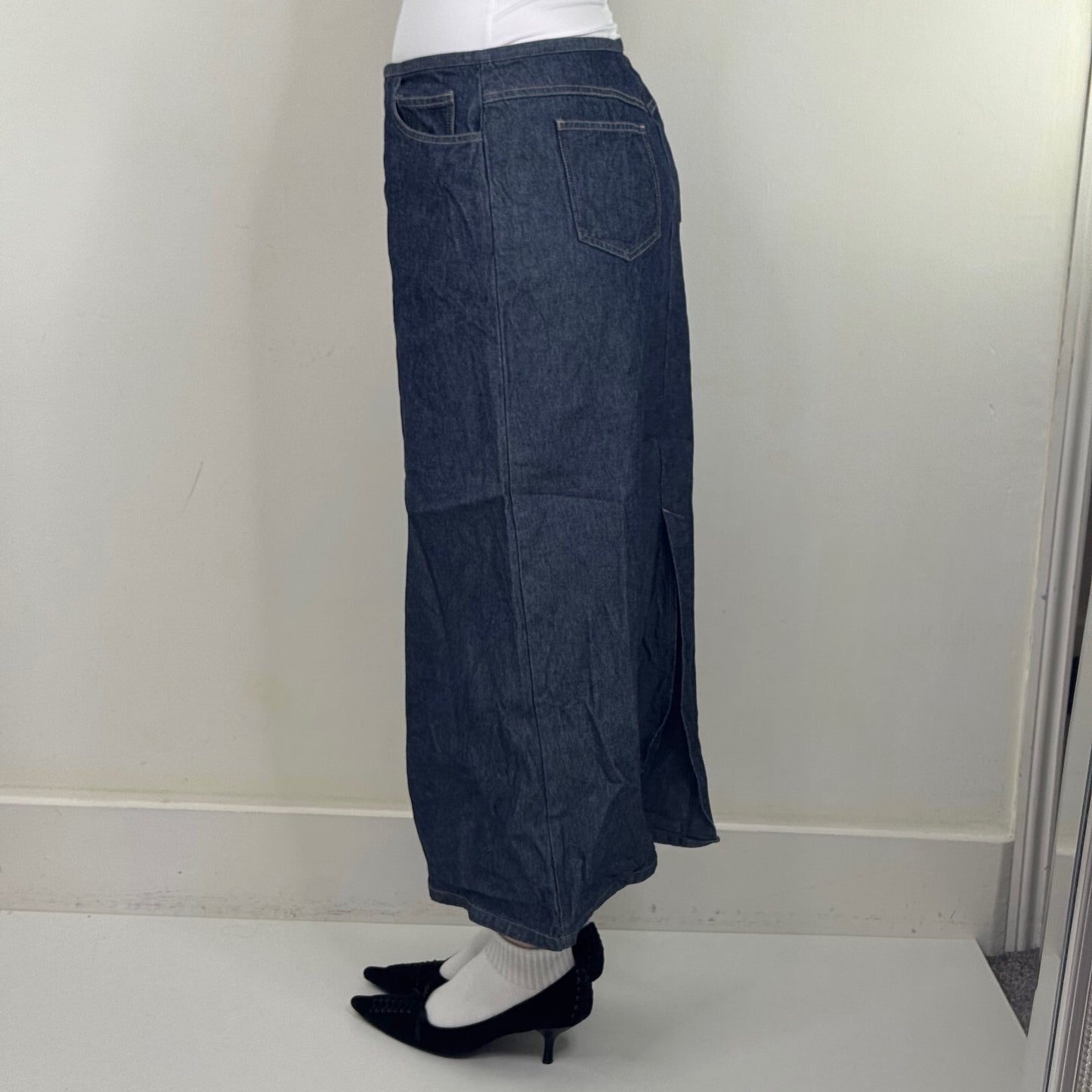 Y2K vintage denim maxi skirt dark blue wash pockets slit full length