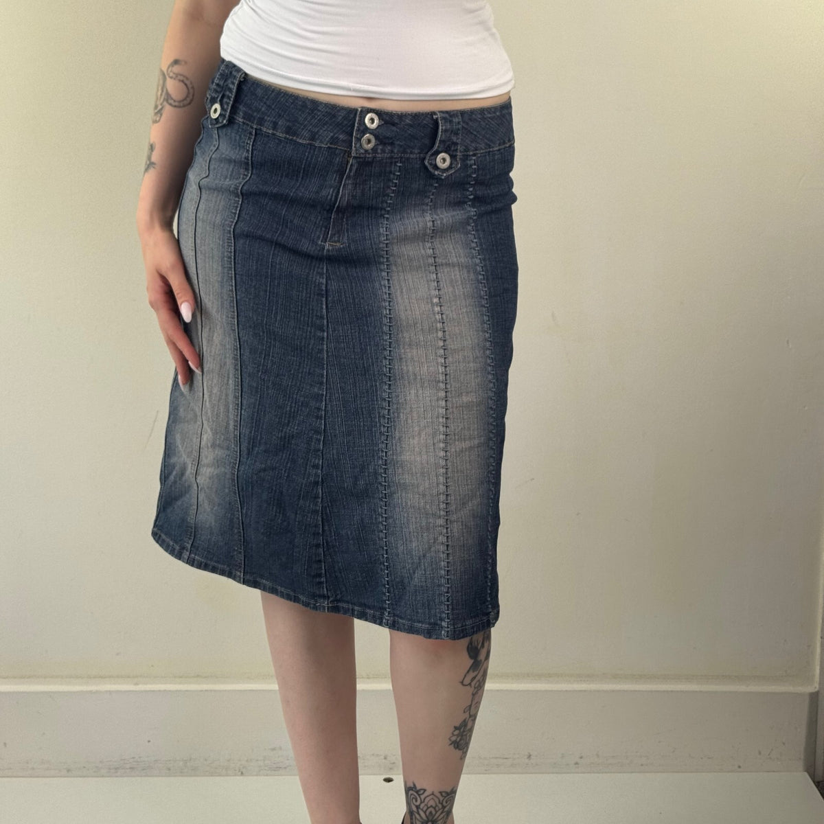 Y2K vintage denim midi skirt faded a line stretchy stitching knee length