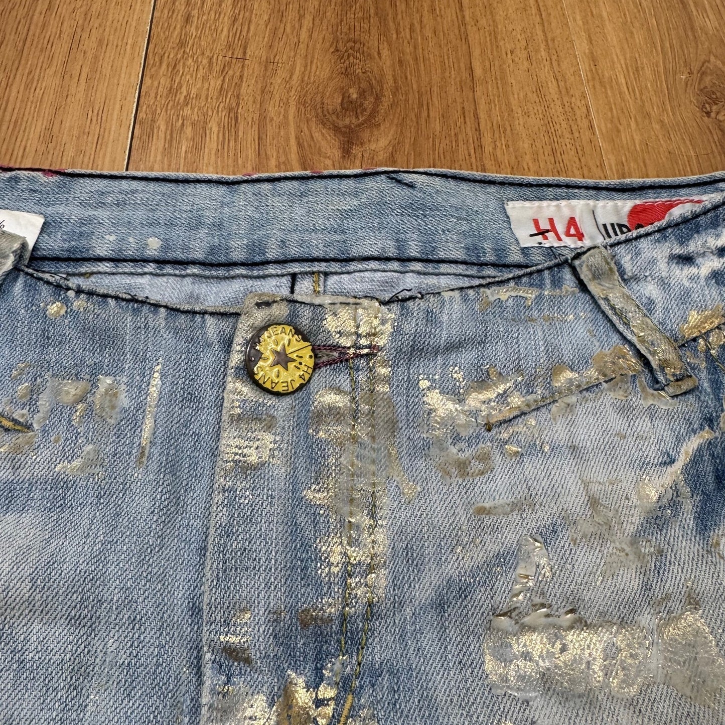 Y2K vintage denim mini skirt low rise light blue wash gold pockets