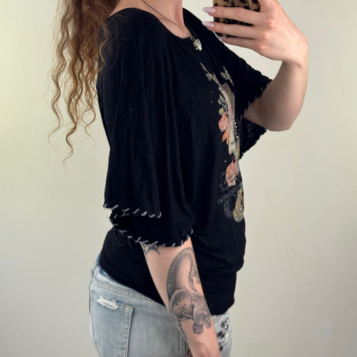 Y2K vintage t-shirt short sleeve top batwing slouchy cinch waist graphic print