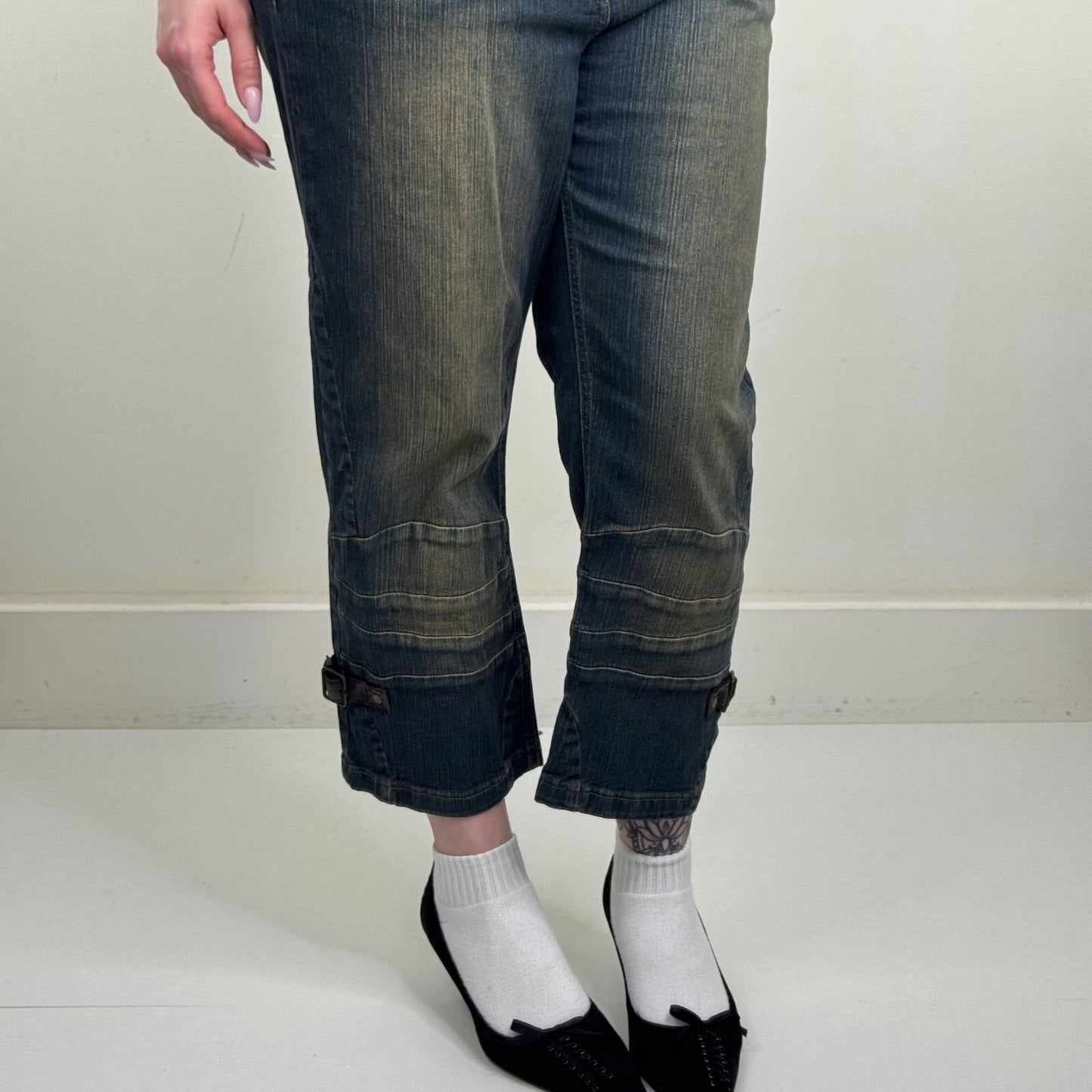 Y2K vintage capri jeans denim cropped faded dirty wash stretchy bootcut buckle