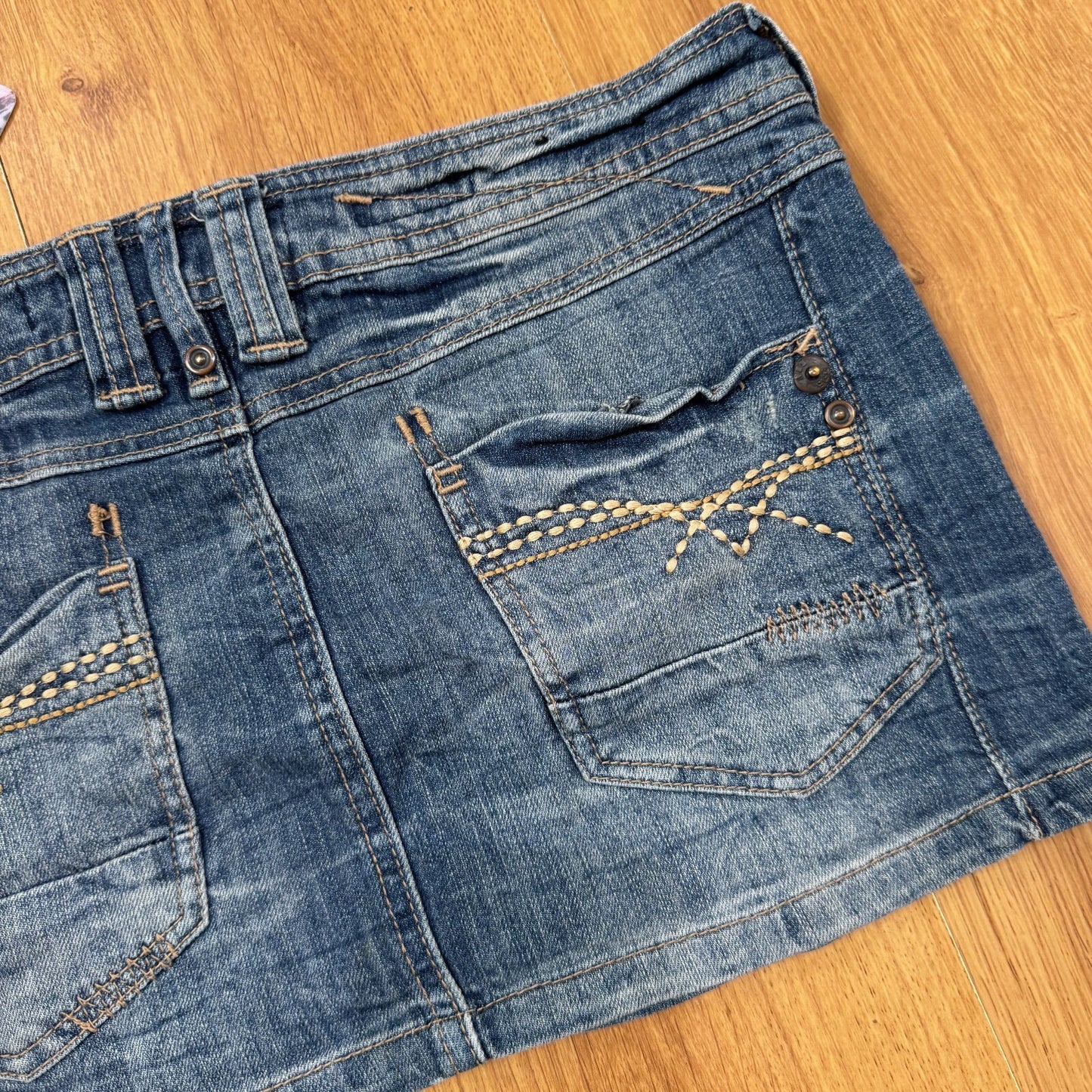 Y2K vintage mini skirt distressed low rise embroidered faded mid wash stretchy