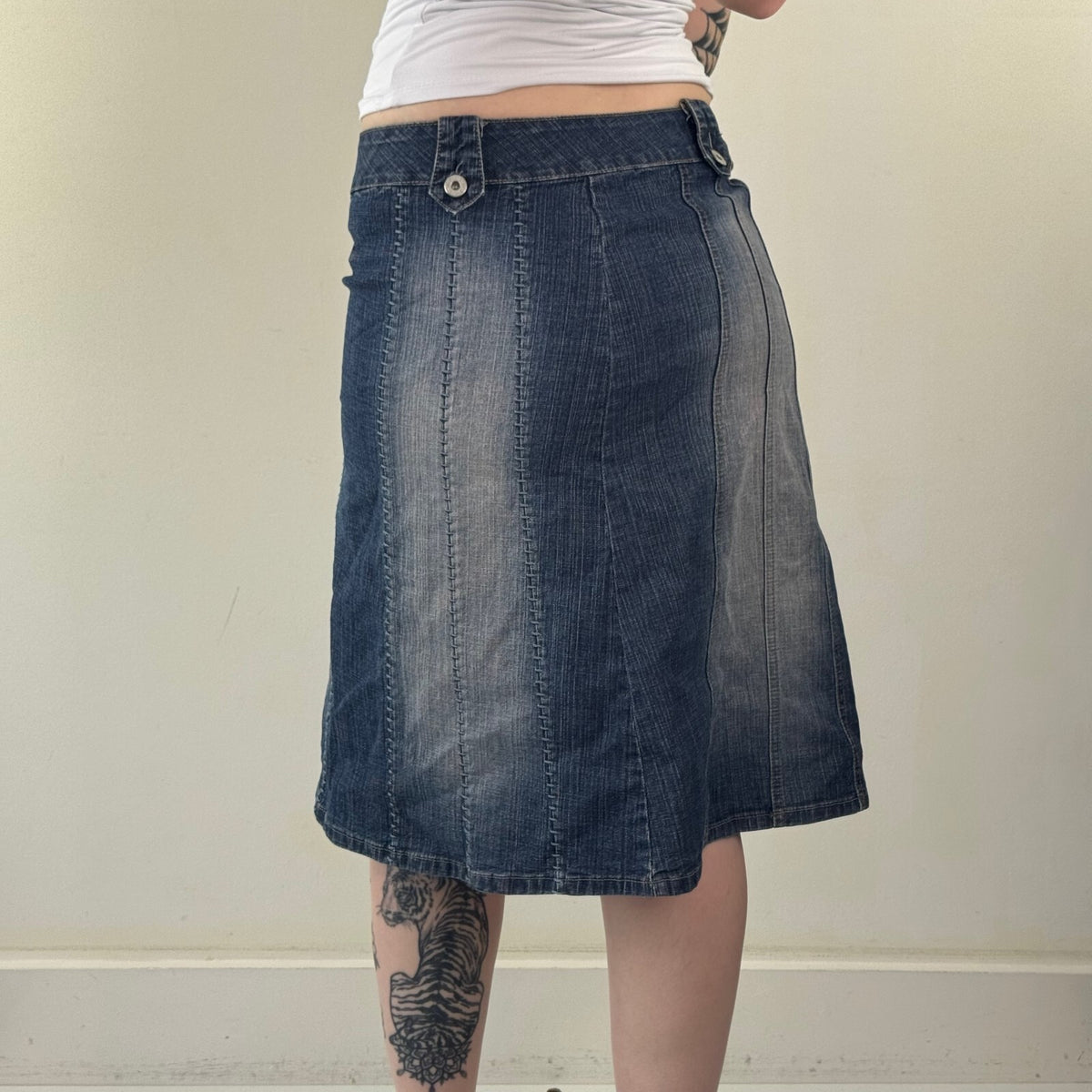 Y2K vintage denim midi skirt faded a line stretchy stitching knee length
