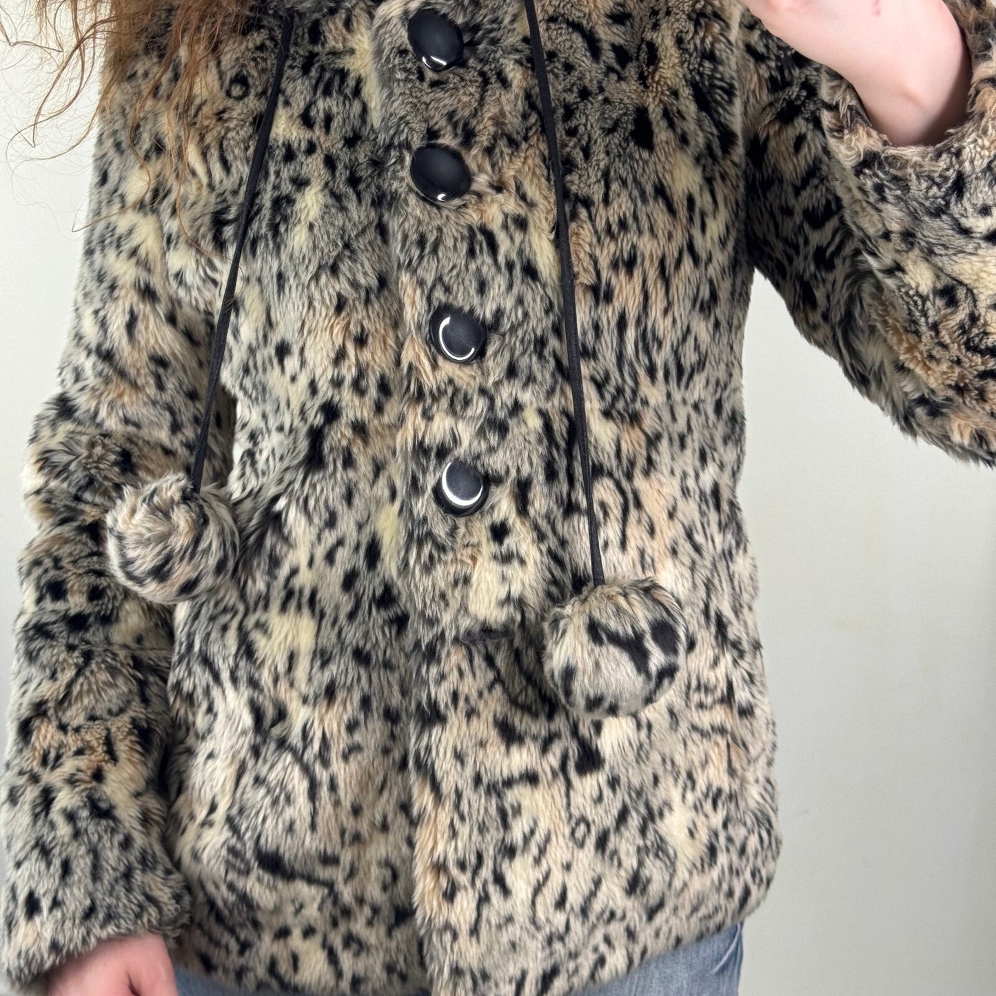 Y2K vintage faux fur jacket leopard print with hood pom poms button up
