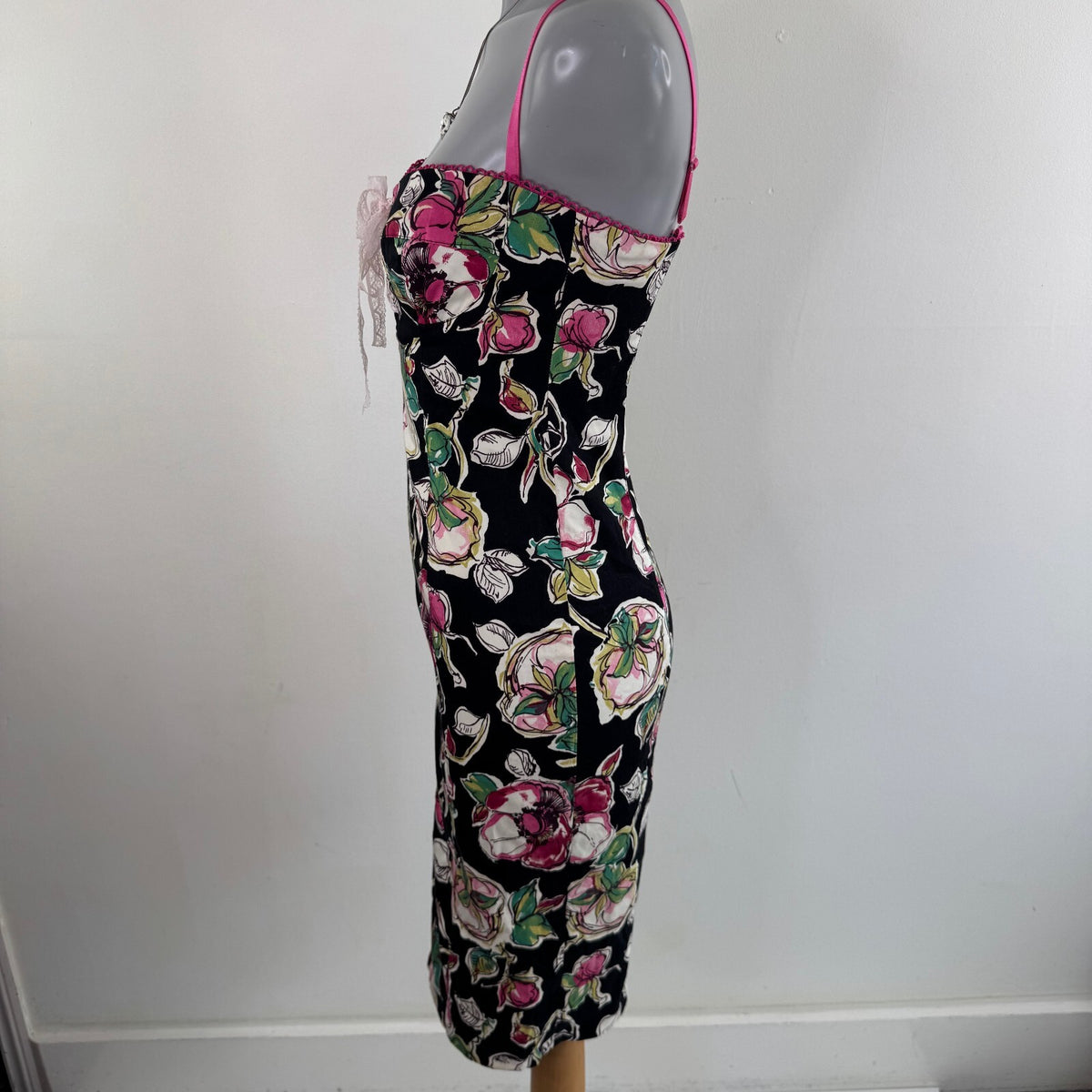 Y2K vintage midi dress floral rose pattern fitted bodycon lace up bust coquette