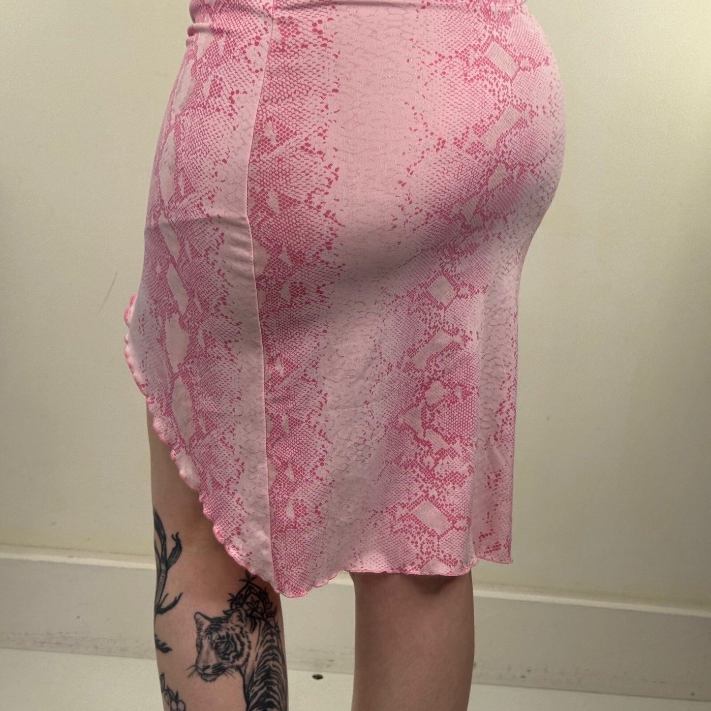 Y2K vintage mini skirt snakeskin bodycon asymmetrical lettuce hem stretchy