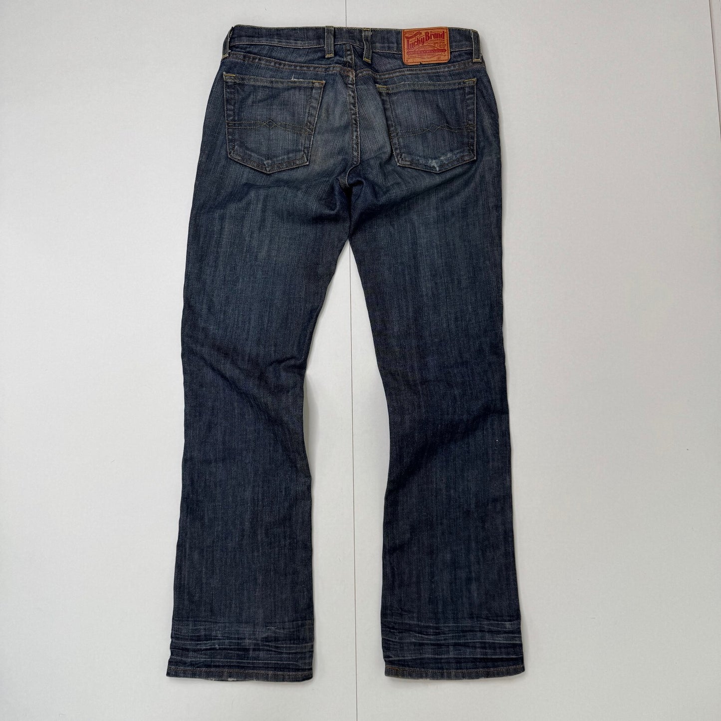 Y2K vintage Lucky Brand straight leg denim jeans dark faded denim wash you