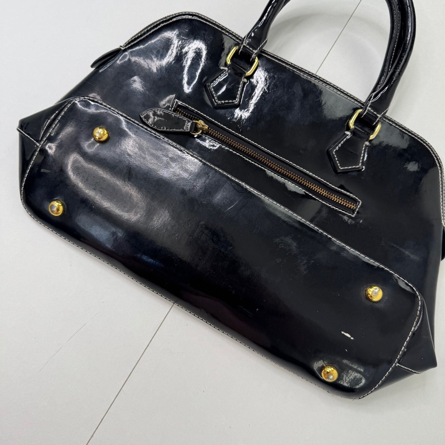 Y2K vintage Paul's Boutique handbag medium with charm patent faux leather