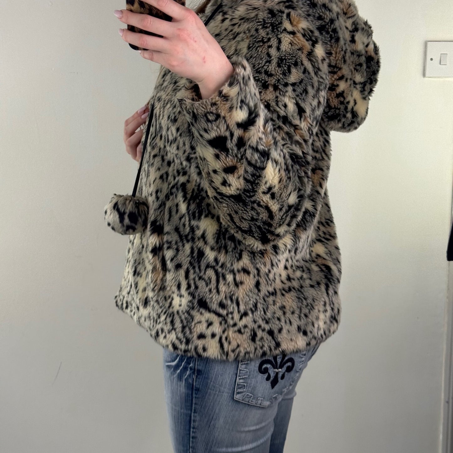 Y2K vintage faux fur jacket leopard print with hood pom poms button up
