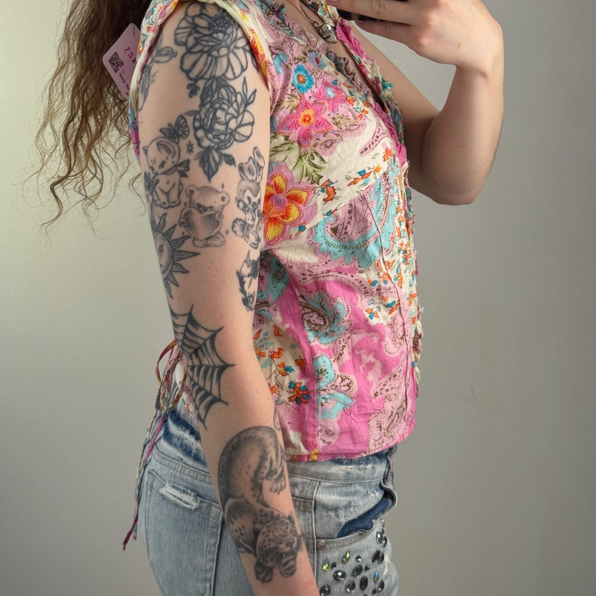 Y2K vintage floral blouse sleeveless button up tie back bow v neck ruffle
