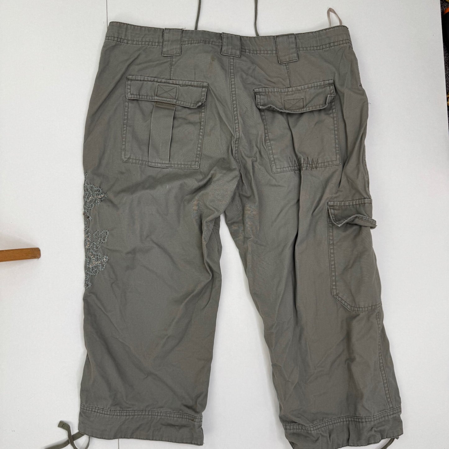 Y2K vintage capri trousers cropped embroidered sequin khaki cargo