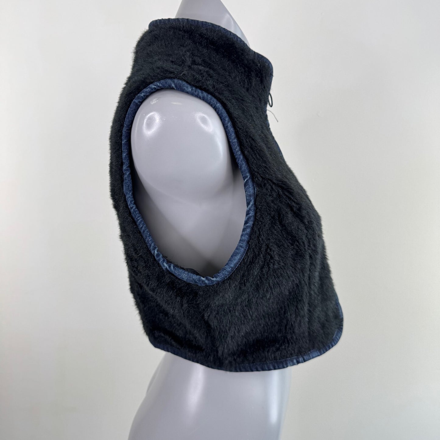 Y2K vintage Quiksilver faux fur vest zip up crop denim trim sleeveless gilet