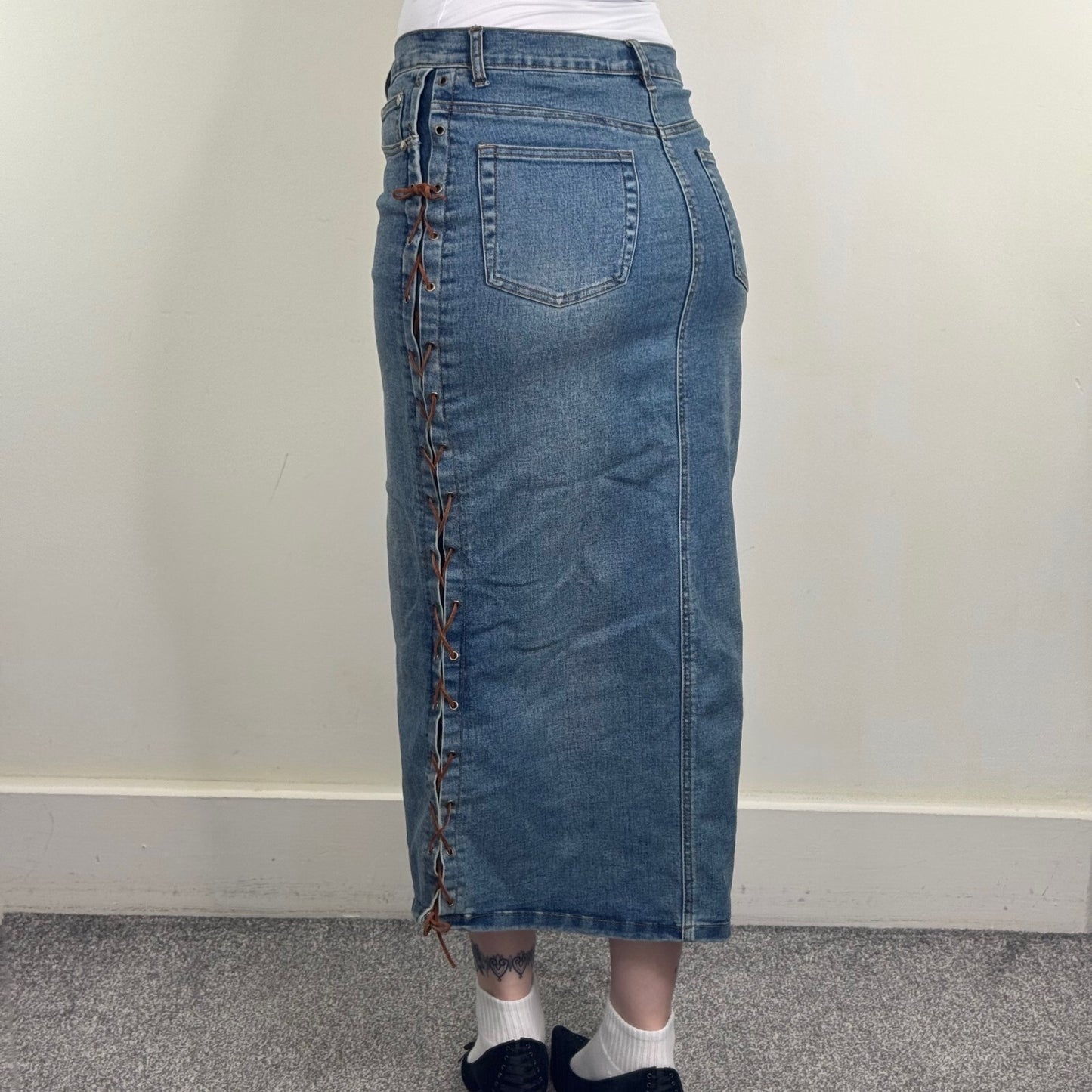 Y2K vintage denim maxi skirt lace up sides stretchy faded mid blue wash fitted