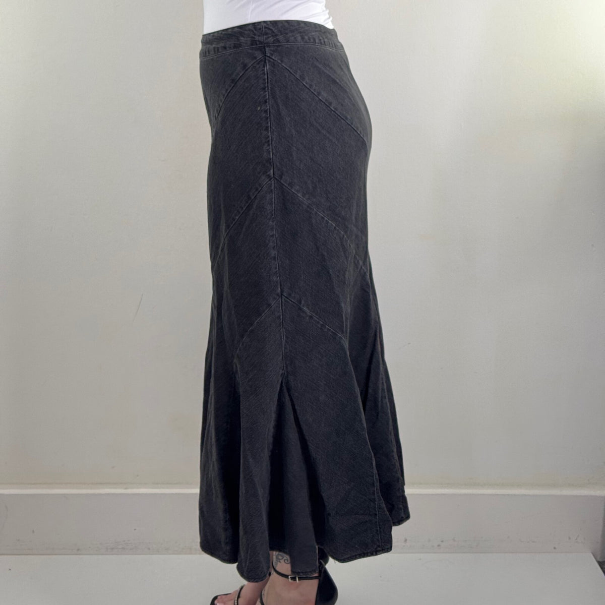 Y2K vintage denim maxi skirt dark grey faded black a line