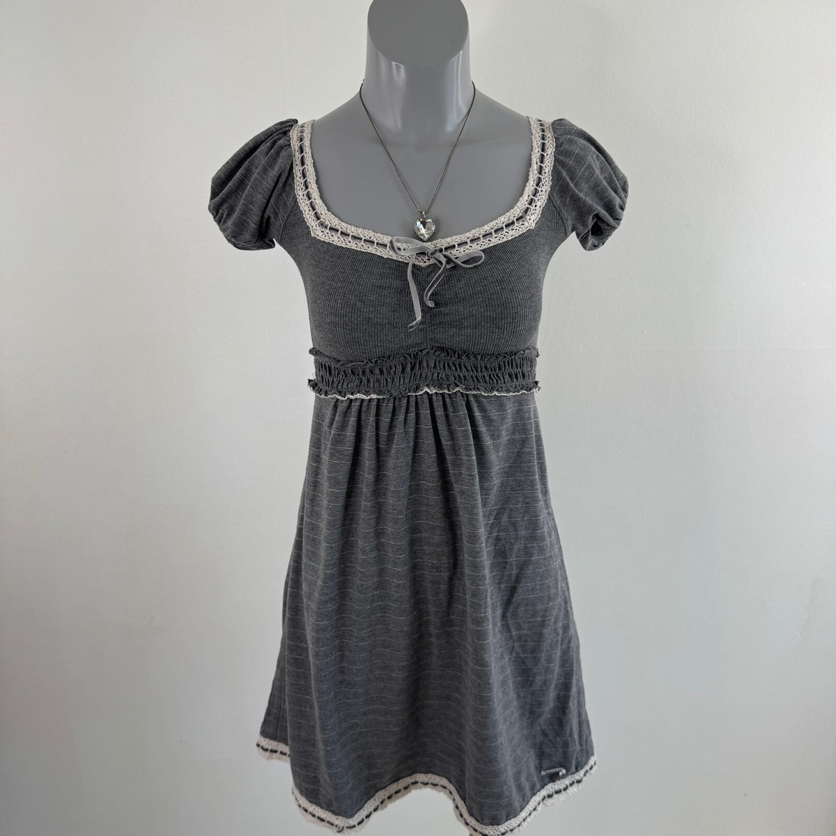 Y2K vintage mini dress coquette stripe a line puff sleeve short bow ruched grey