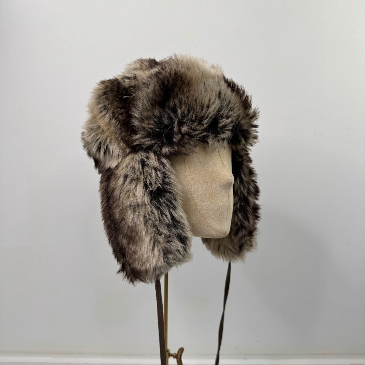 Y2K vintage trapper hat faux fur pom poms brown two tone unisex