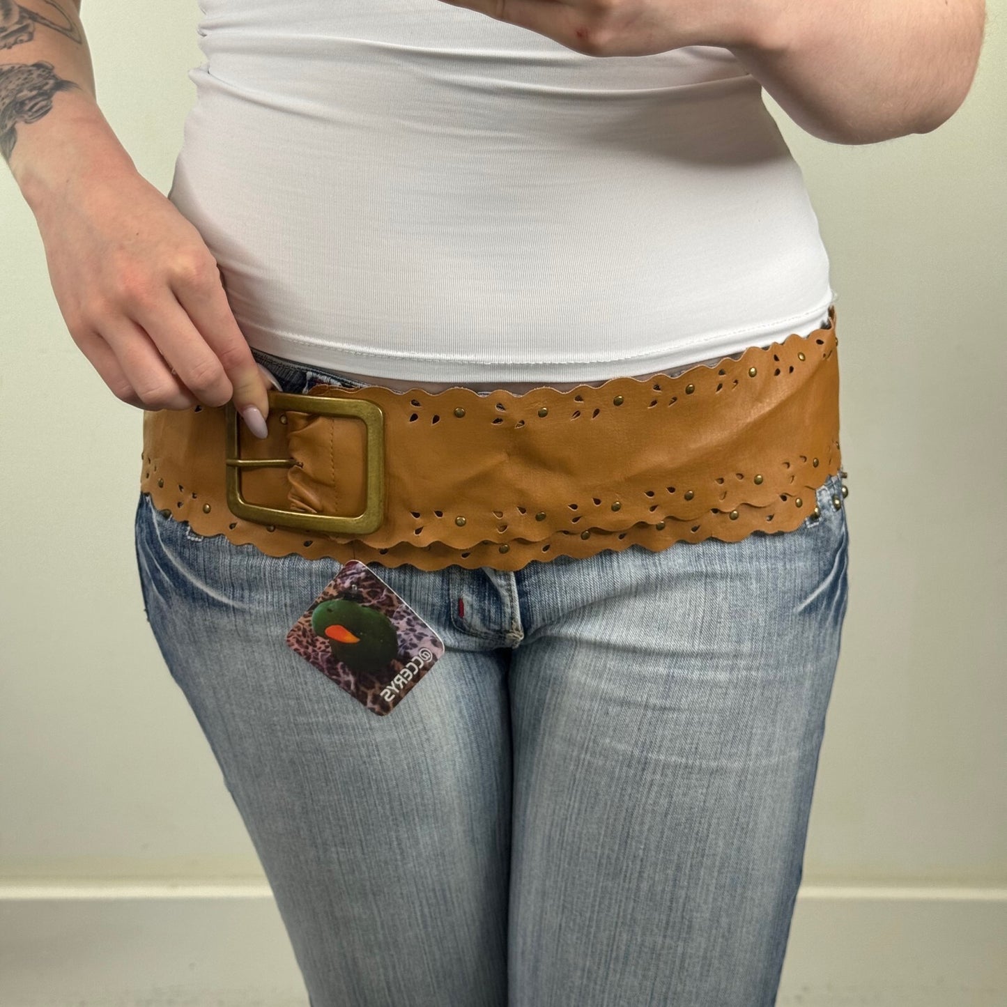 Y2K vintage belt faux leather chunky oversize boho studded light brown