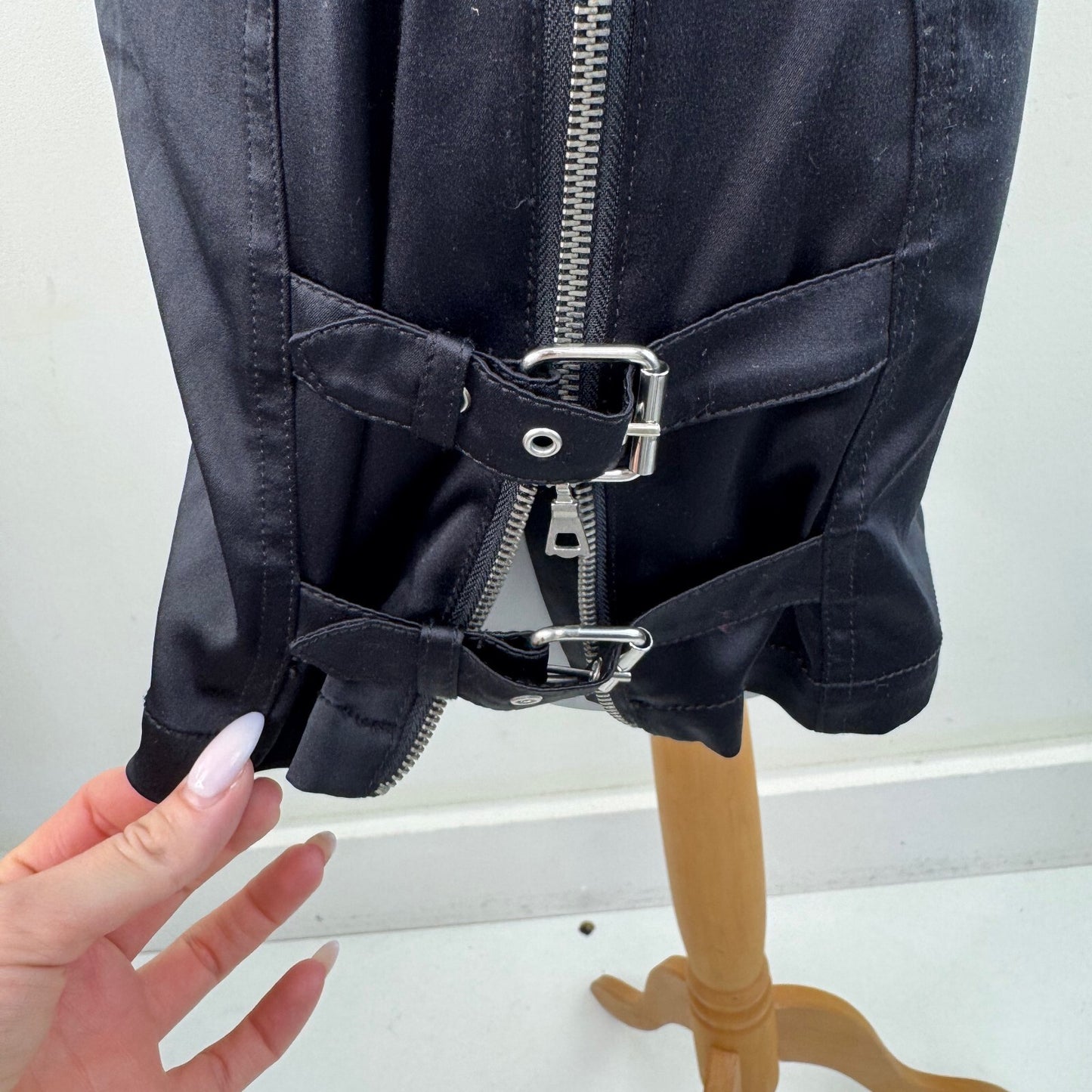 Y2K vintage mini skirt low rise satin zippers black silver buckle