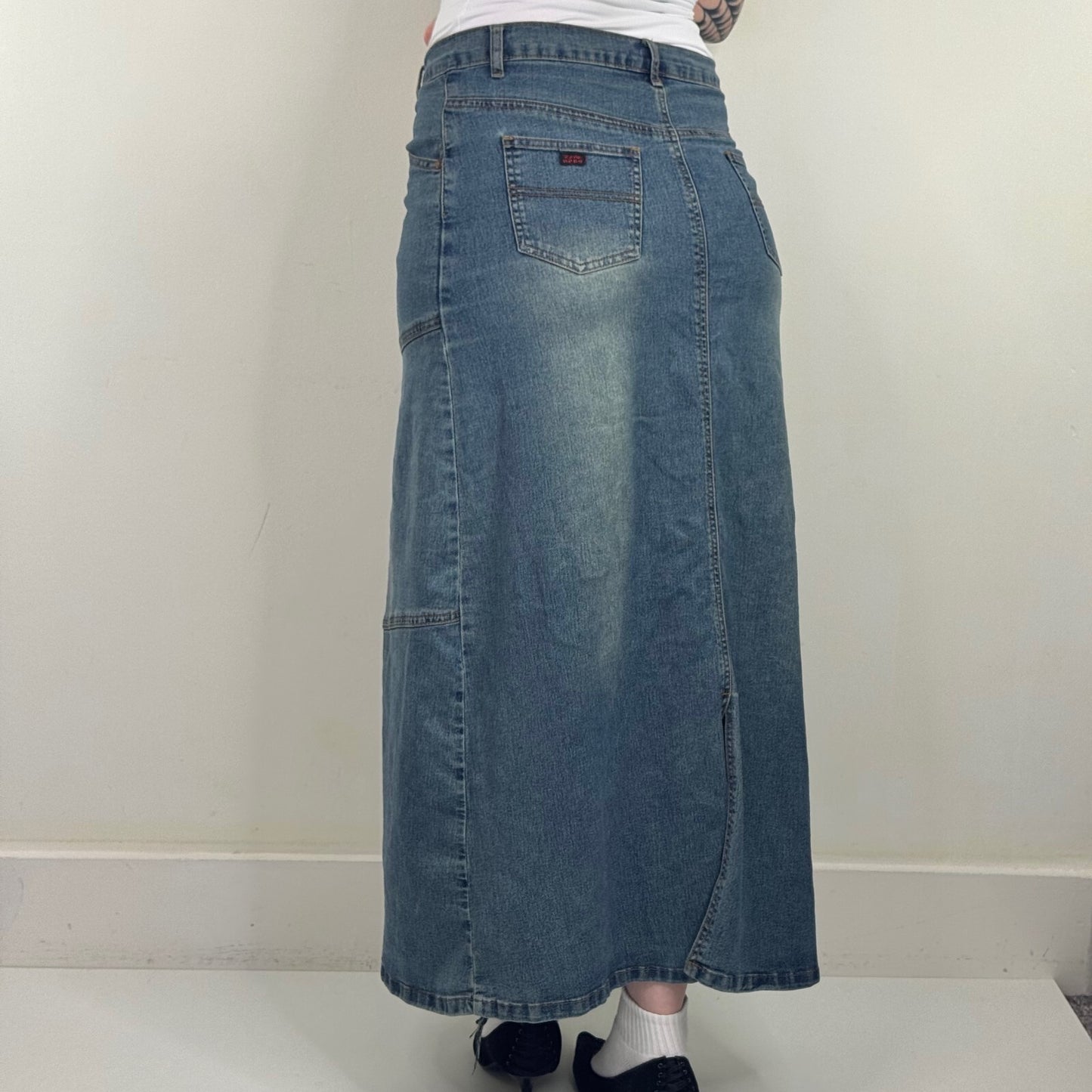 Y2K vintage maxi skirt denim faded mid blue wash stretchy fitted a line slit