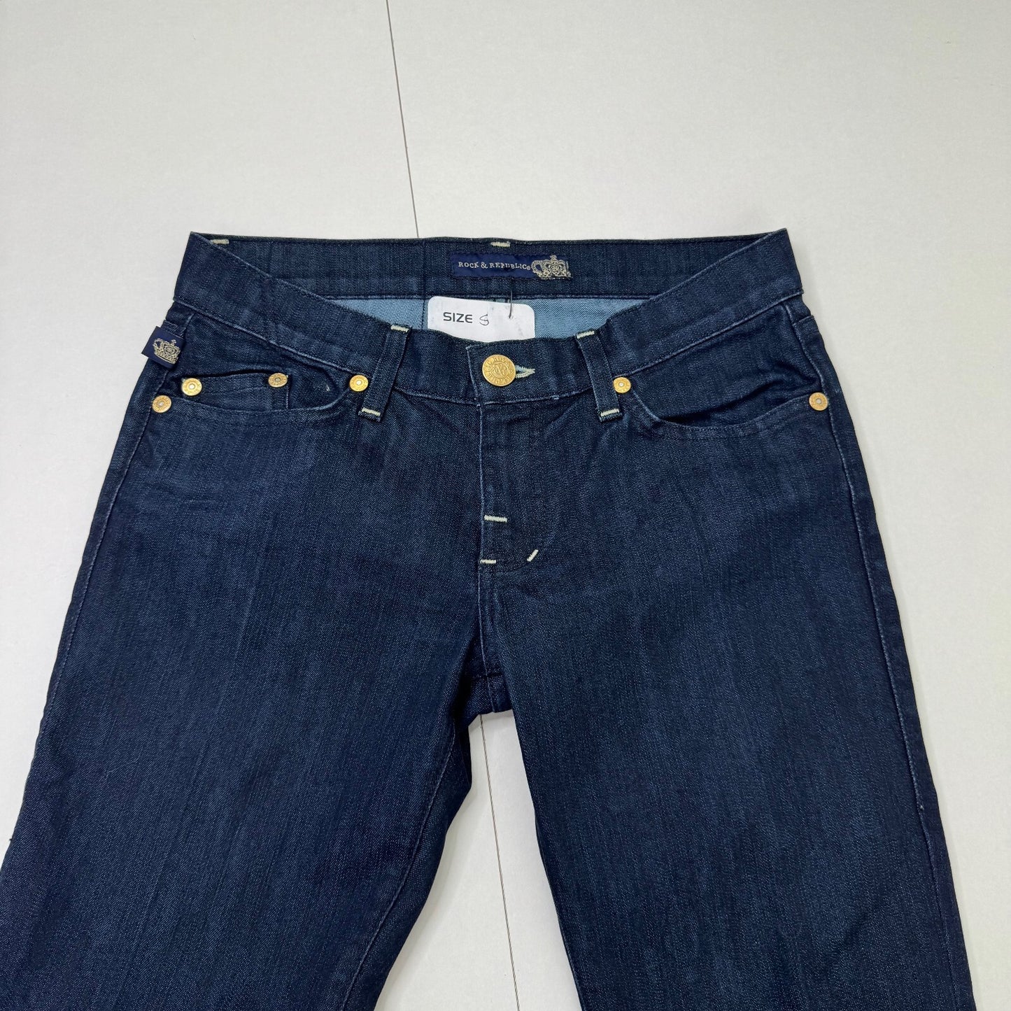 Vintage Rock & Republic jeans straight leg dark denim crown embroidered low rise