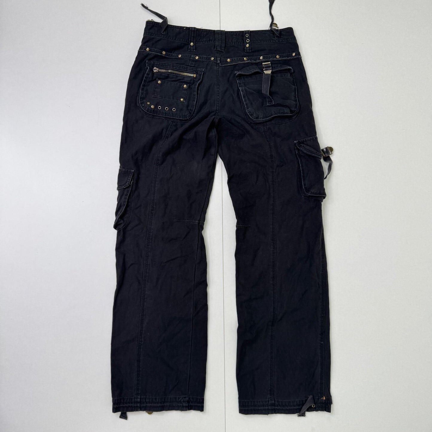 Y2K vintage cargo trousers pants utility baggy pockets studs grommet black