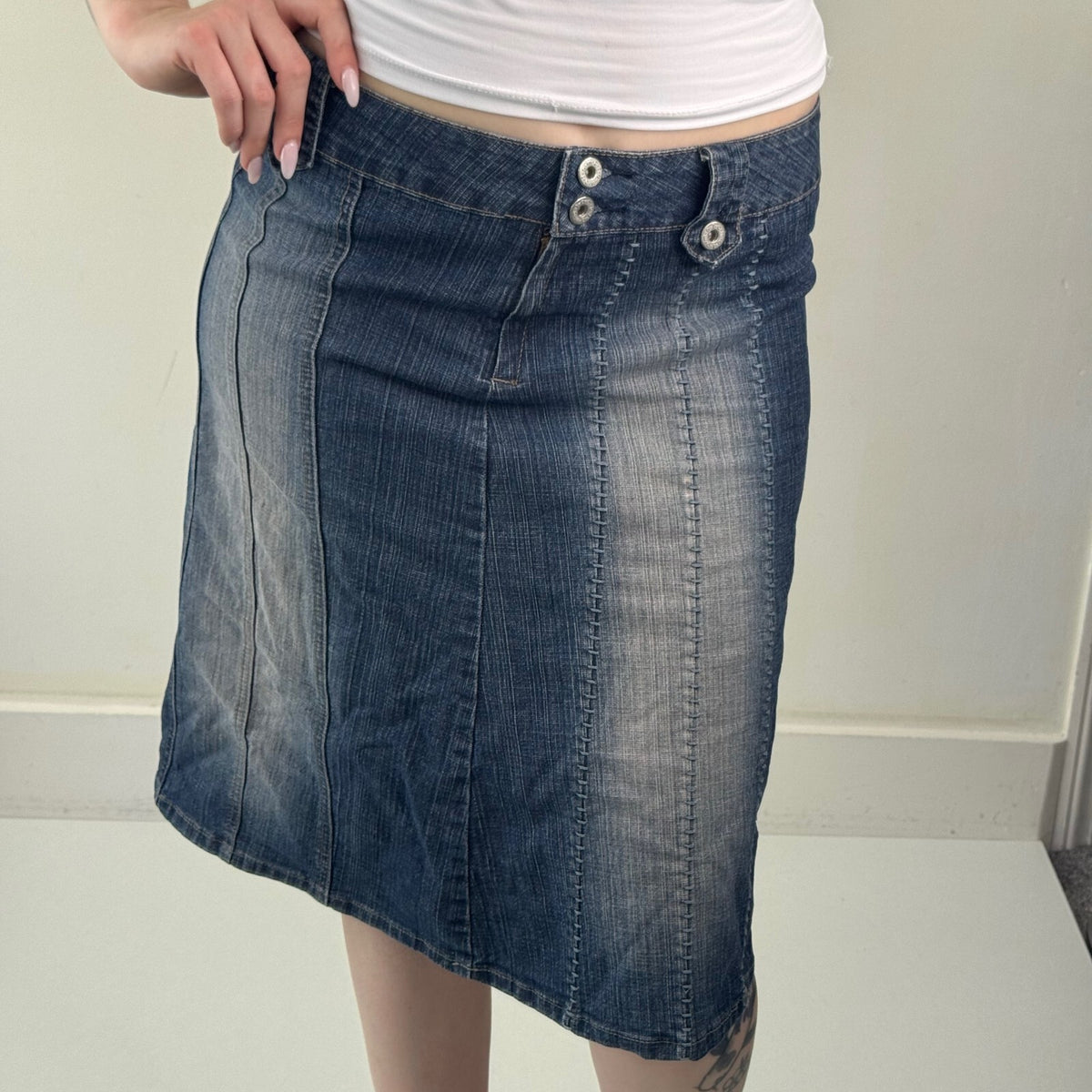 Y2K vintage denim midi skirt faded a line stretchy stitching knee length