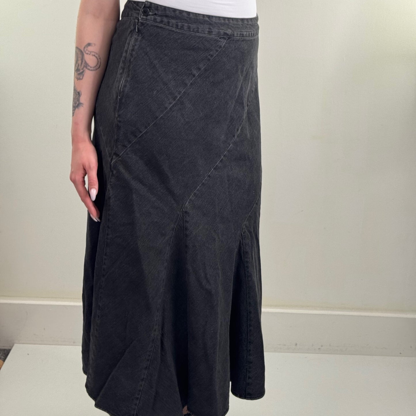 Y2K vintage denim maxi skirt dark grey faded black a line