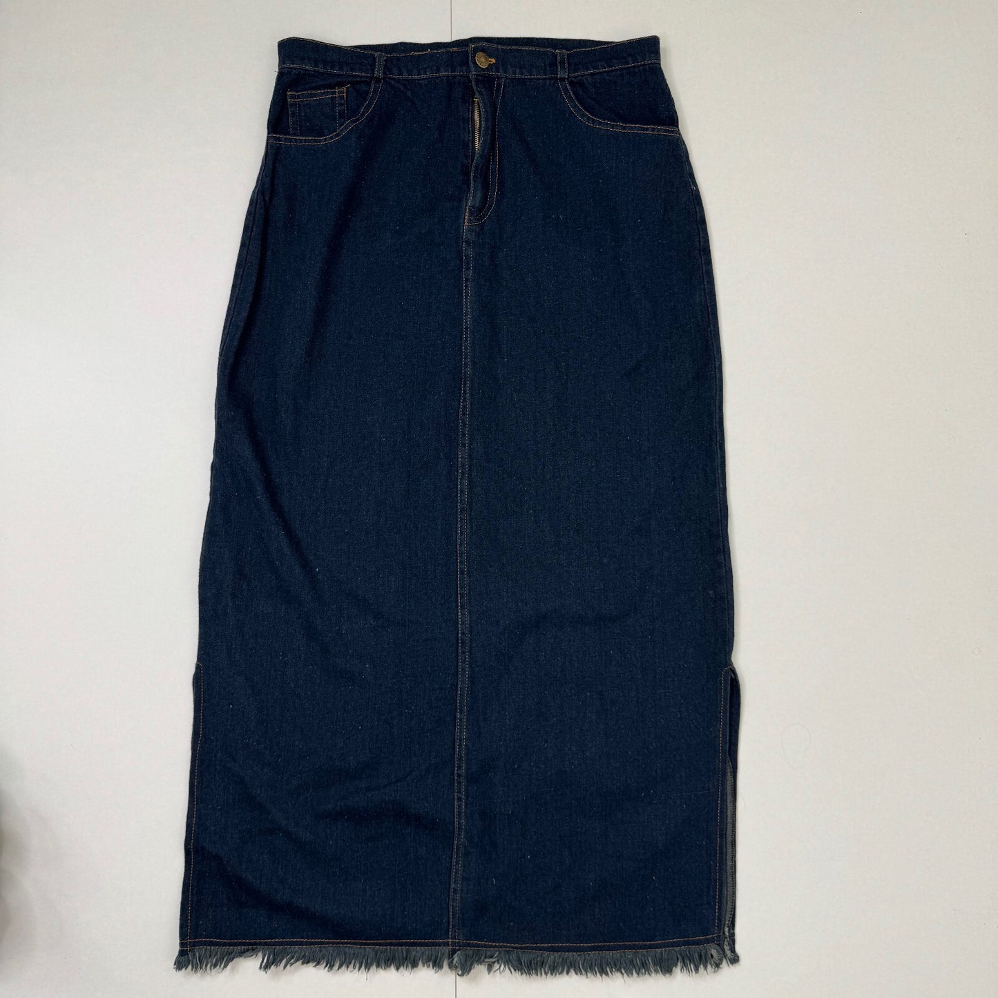Y2K vintage maxi skirt denim dark blue wash fraying hem slit distressed pockets