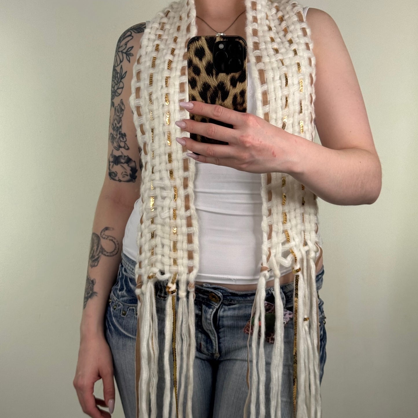Y2K vintage scarf knit sequin fringe white gold chunky