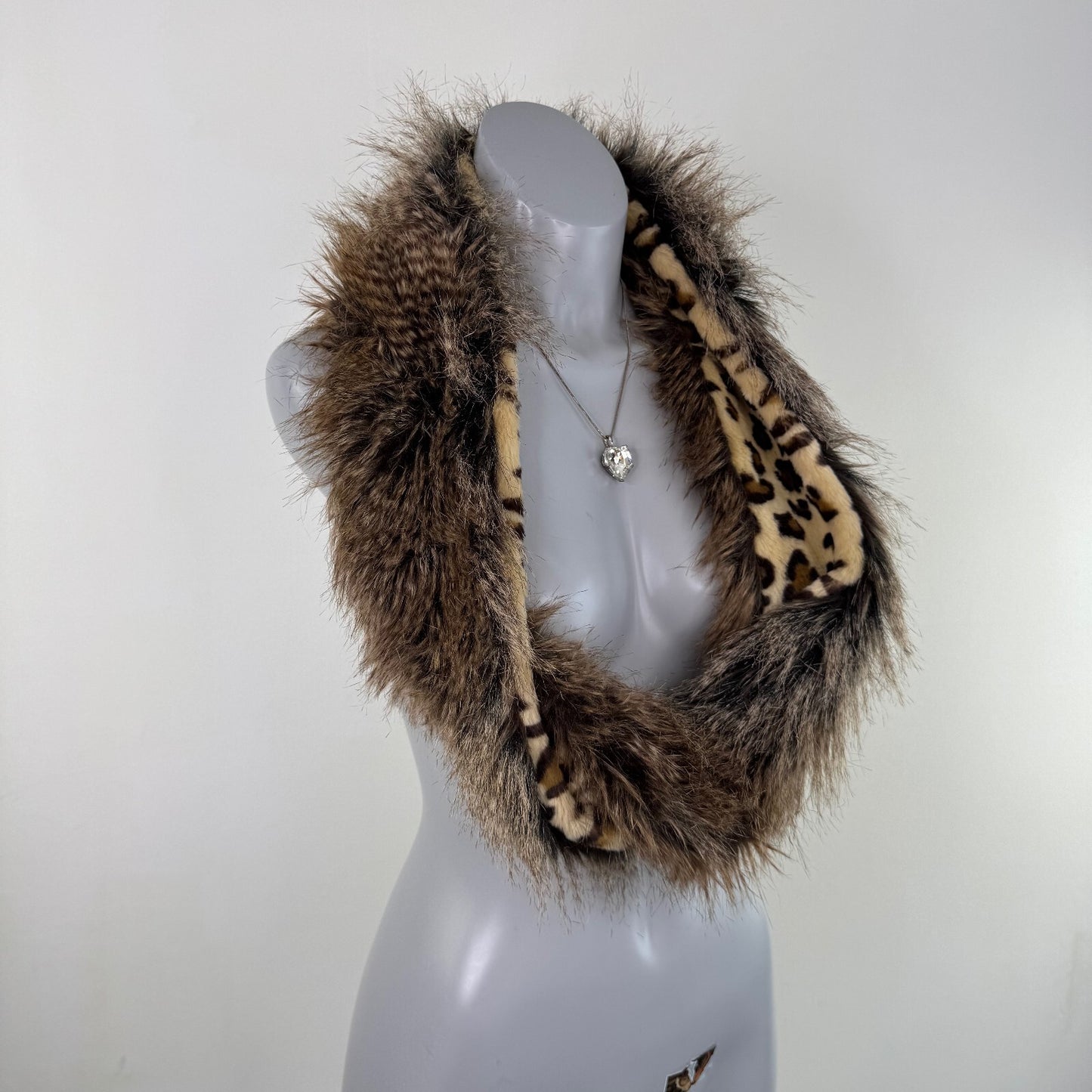 Vintage faux fur infinity scarf leopard print racoon style brown