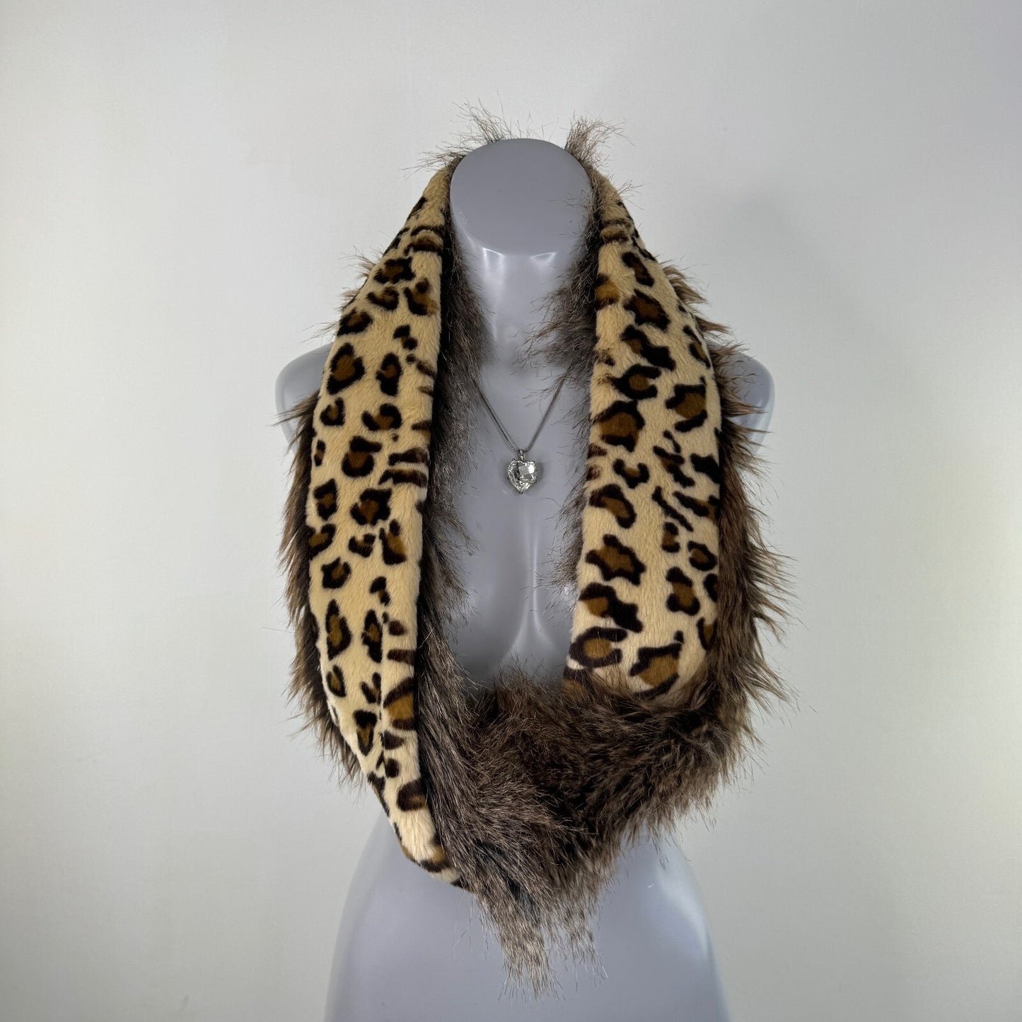 Vintage faux fur infinity scarf leopard print racoon style brown