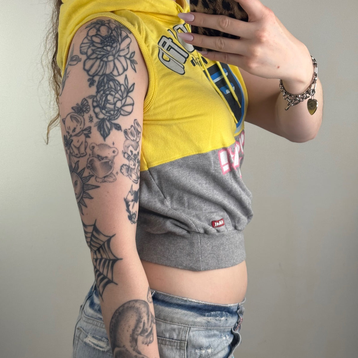 Y2K vintage Killah by Miss Sixty hoodie top sleeveless tank graphic crop sporty