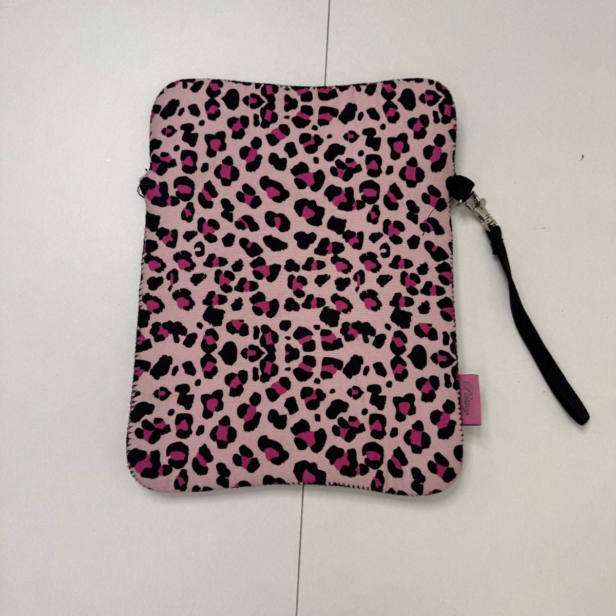 Y2K vintage tablet pouch ipad small laptop leopard print pink padded cupcake bow
