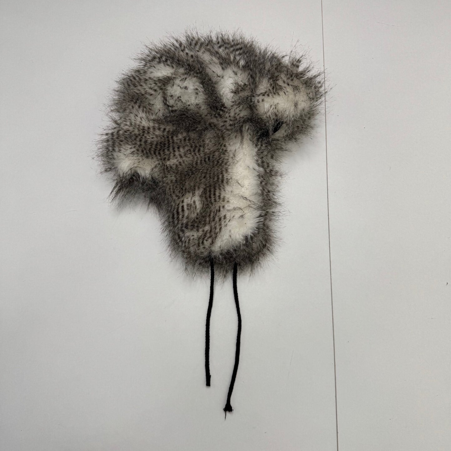 Y2K vintage trapper hat faux fur raccoon feathered style pattern oversized