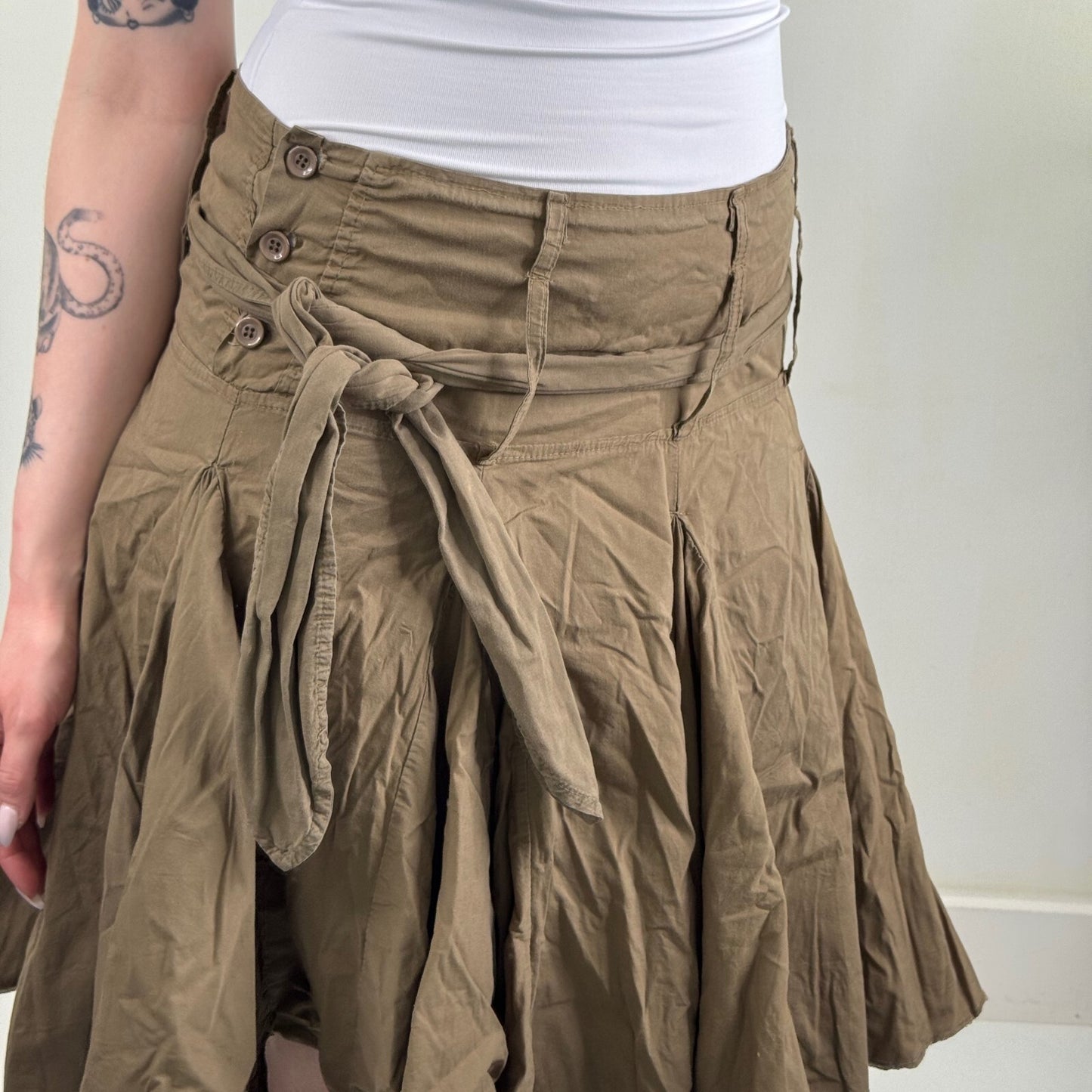 Y2K vintage midi skirt a line ruffle khaki gathered adjustable bow knee length