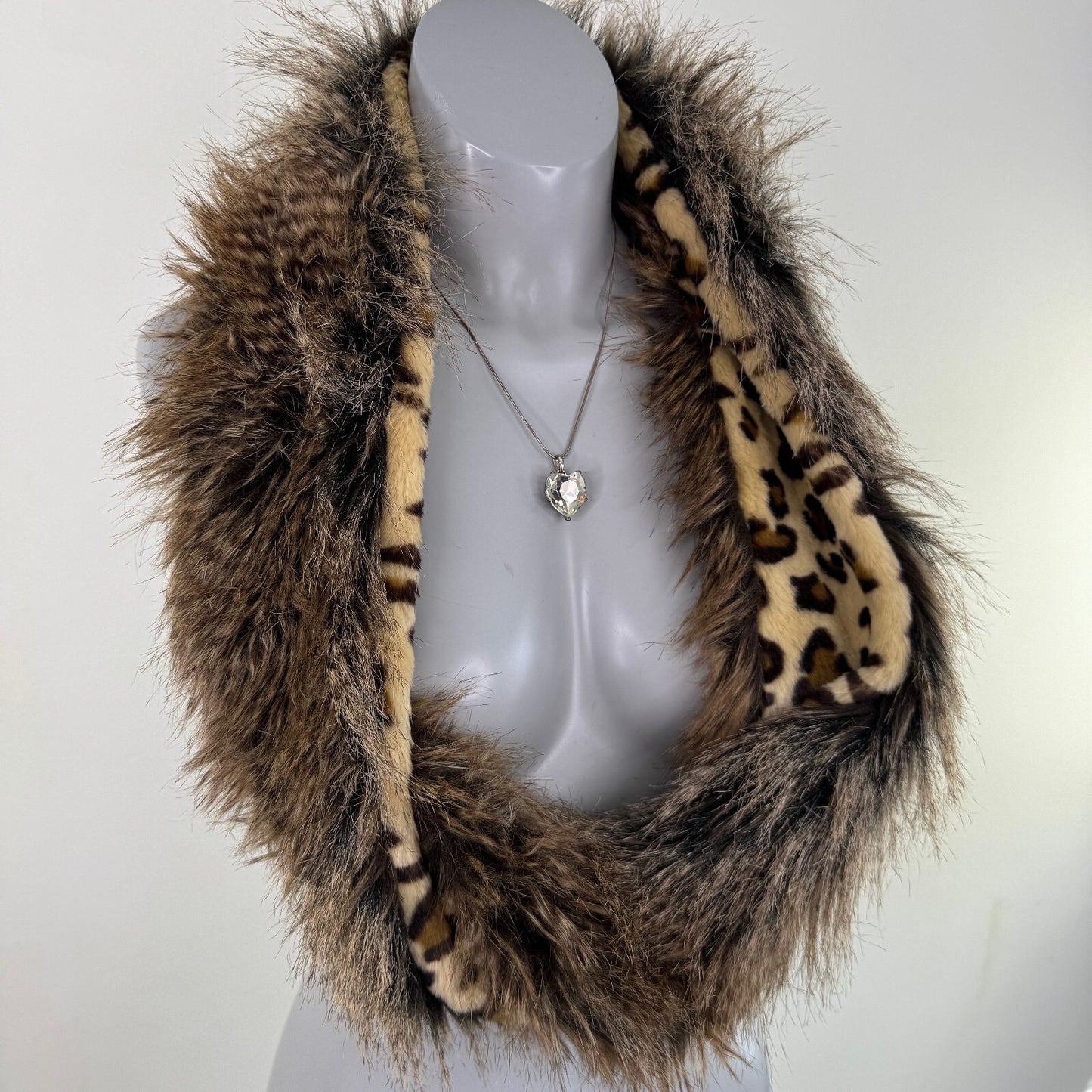 Vintage faux fur infinity scarf leopard print racoon style brown